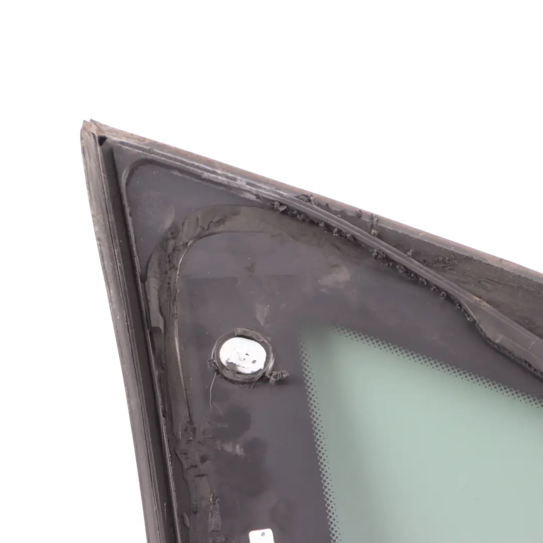 Glass Right O/S Fixed Triangle Window AS3 to BMW X1 E84 Rear with Part number 2991378 BMW X1 E84 Rear Glass Right O/S Fixed Triangle Window AS3 - SKU 2991378 - Part number 2991378