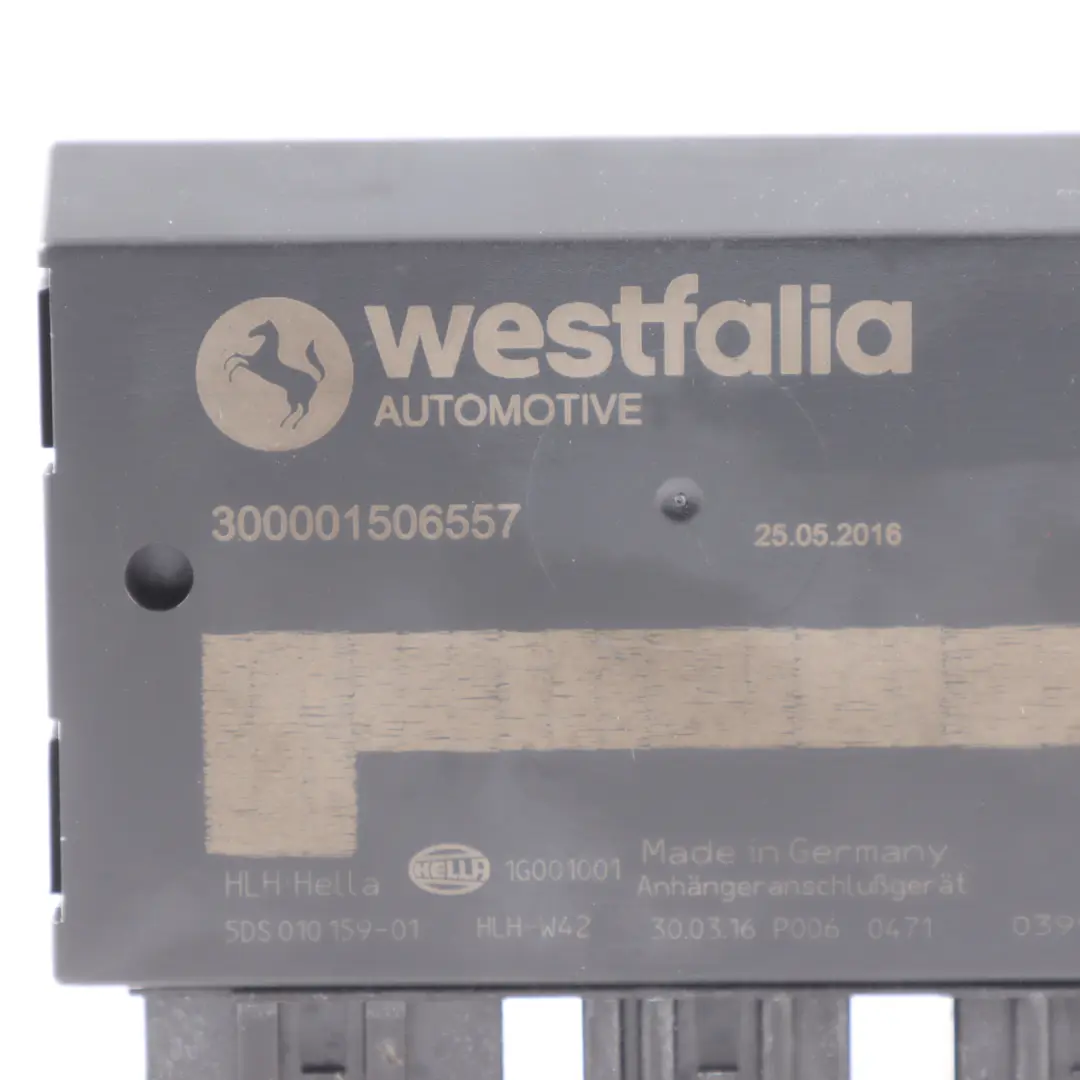 Towing Hitch Trailer Hook Module Control Unit to Audi Q5 8R with Part number 300001506557 Audi Q5 8R Towing Hitch Trailer Hook Module Control Unit - SKU 300001506557 - Part number 300001506557