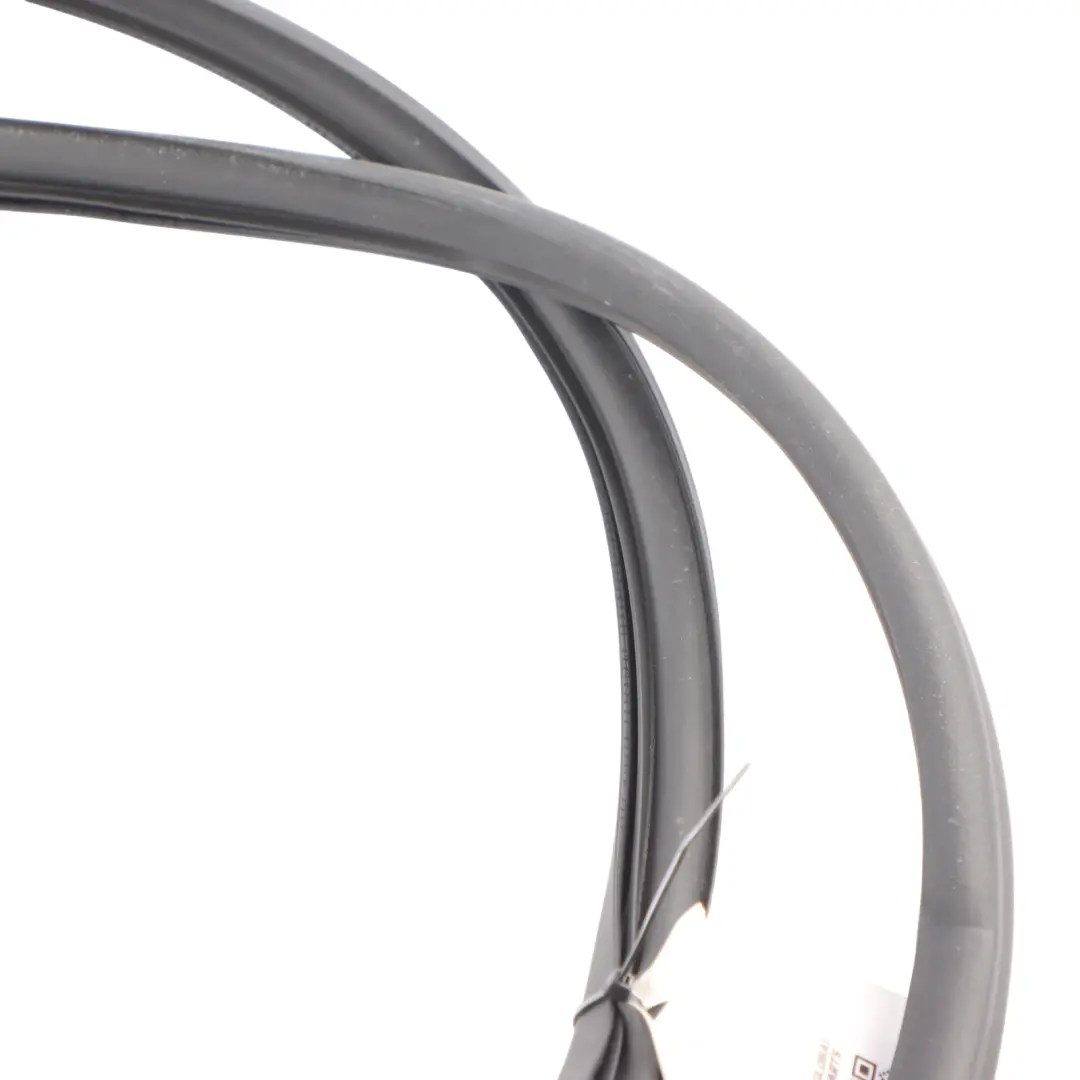 Panoramic Sunroof Interior Frame Seal Rubber Sealing Gasket to Audi Q5 FY with Part number 3G9877439 Audi Q5 FY Panoramic Sunroof Interior Frame Seal Rubber Sealing Gasket - SKU 3G9877439 - Part number 3G9877439