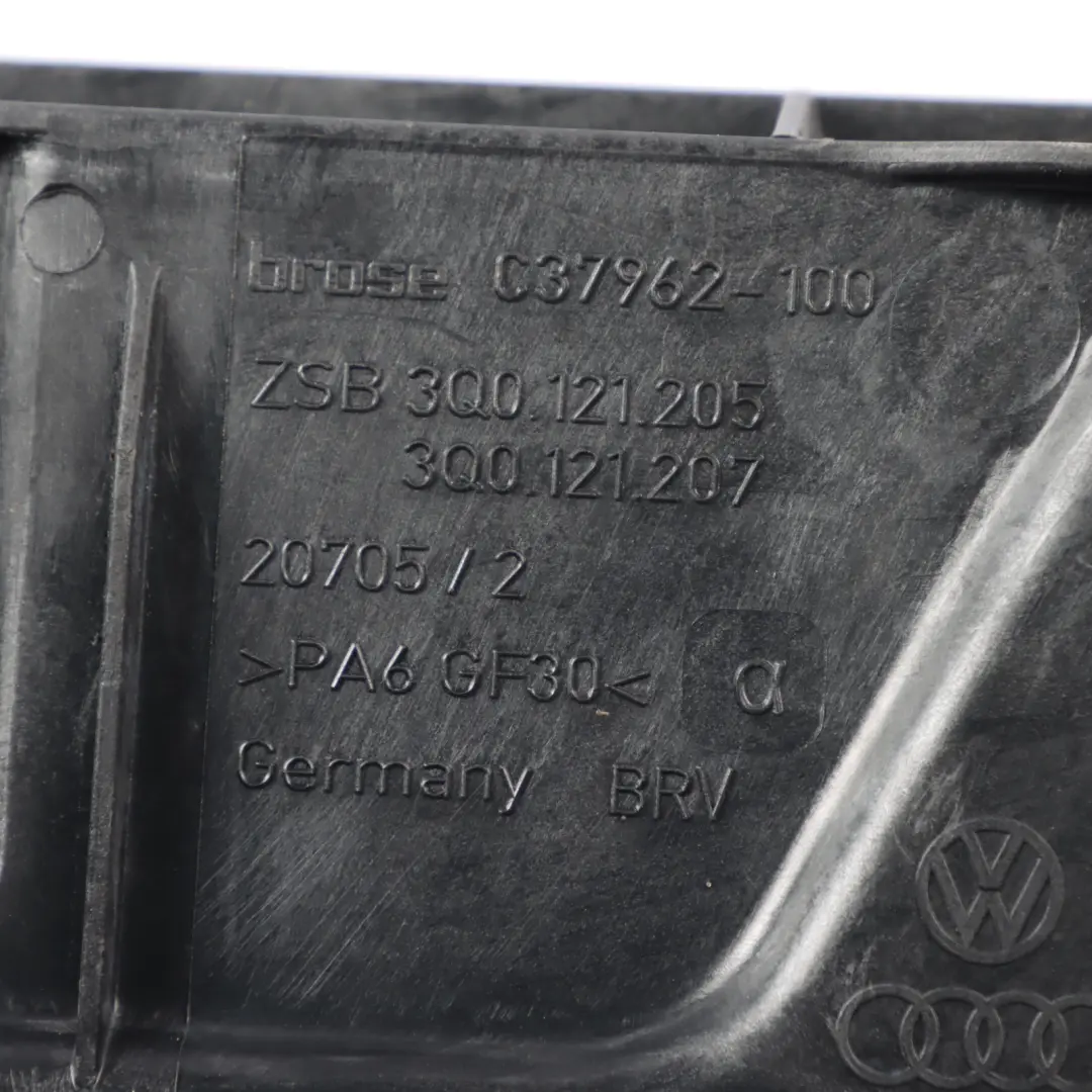 Radiator Fan Engine Motor Cooling to Audi A3 S3 8V VW Volkswagen Golf MK7 with Part number 3Q0121205 Audi A3 S3 8V VW Volkswagen Golf MK7 Radiator Fan Engine Motor Cooling - SKU 3Q0121205 - Part number 3Q0121205