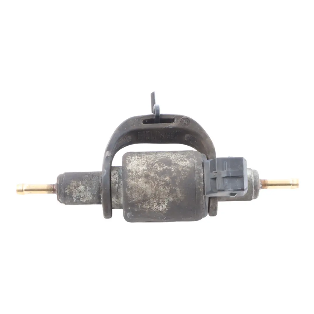 7L Webasto Bomba Dosificadora para Audi Q7 4L Volkswagen Touareg con número de pieza 4B0963303 Audi Q7 4L Volkswagen Touareg 7L Webasto Bomba Dosificadora - SKU 4B0963303 - Número de pieza 4B0963303