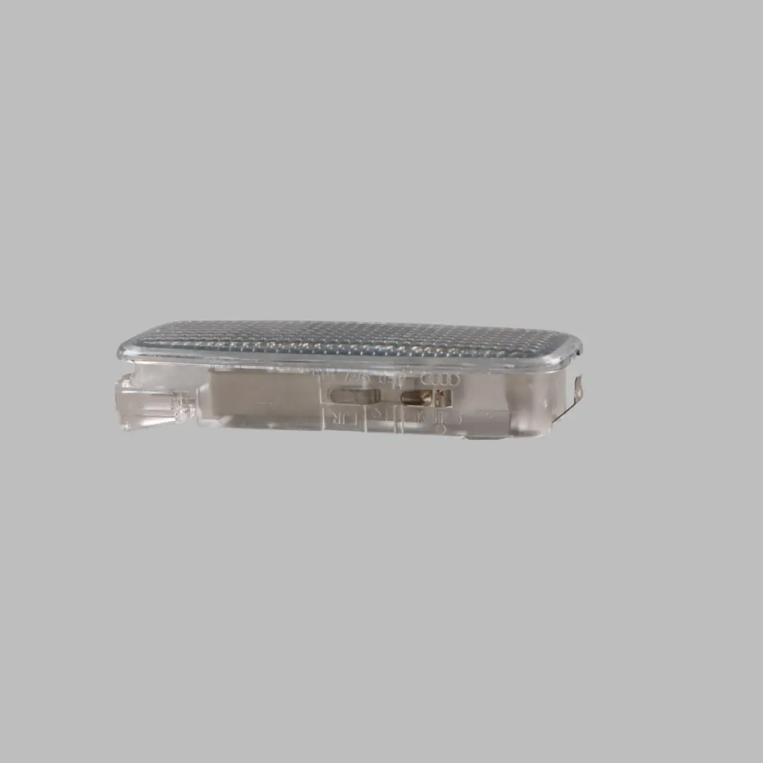 Luce Interna Lampada Aletta Parasole Sinistra Destra per Audi TTS 8J con numero di parte 4D0947105A Audi TTS 8J Luce Interna Lampada Aletta Parasole Sinistra Destra - SKU 4D0947105A - Numero di parte 4D0947105A