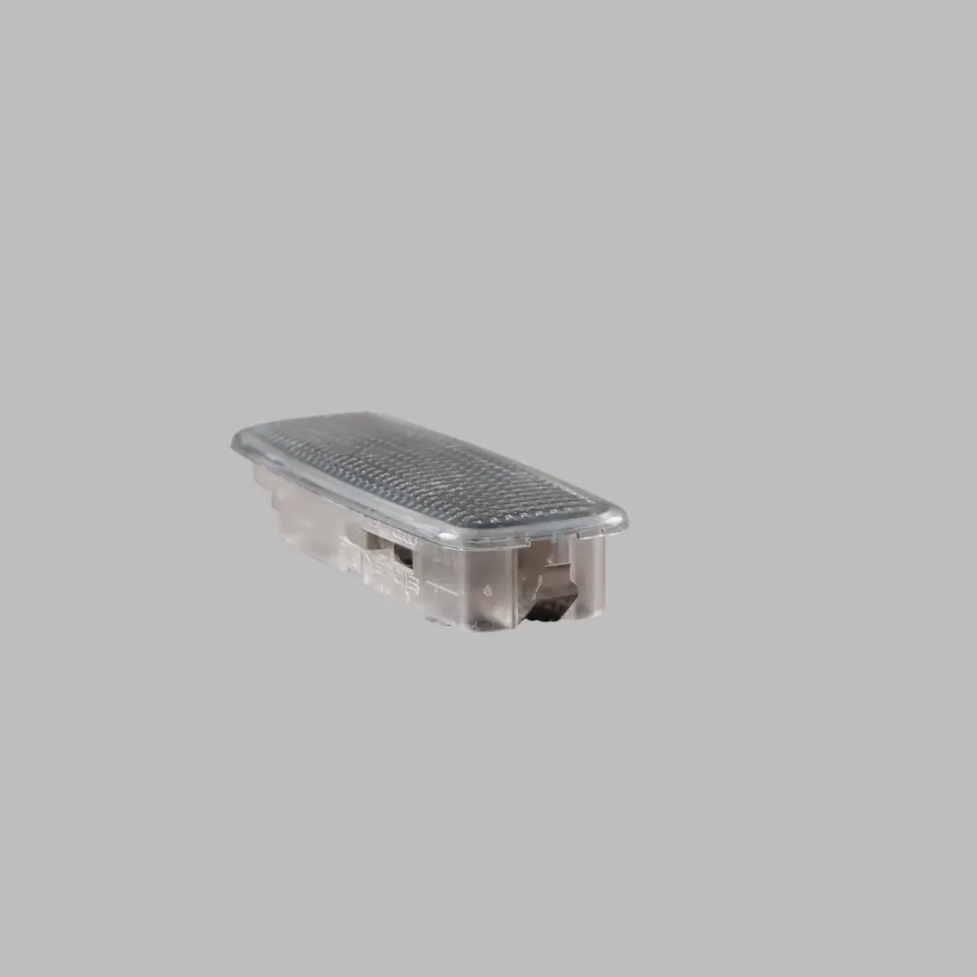 Audi TTS 8J Innen Leuchte Sonnen Blende Lampe Links Rechts - SKU 4D0947105A - Teilenummer 4D0947105A