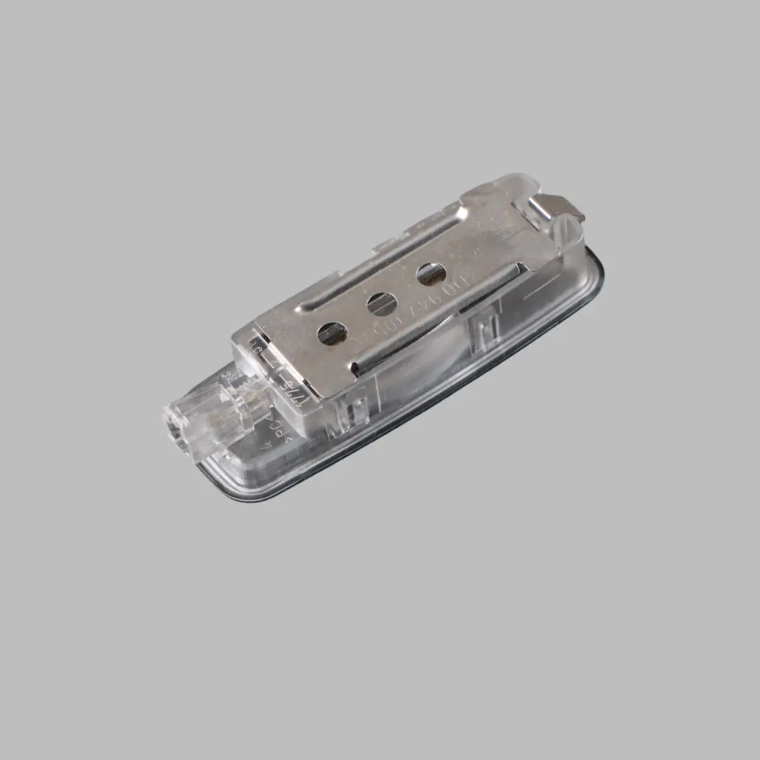Luce Interna Lampada Aletta Parasole Sinistra Destra per Audi TTS 8J con numero di parte 4D0947105A Audi TTS 8J Luce Interna Lampada Aletta Parasole Sinistra Destra - SKU 4D0947105A - Numero di parte 4D0947105A