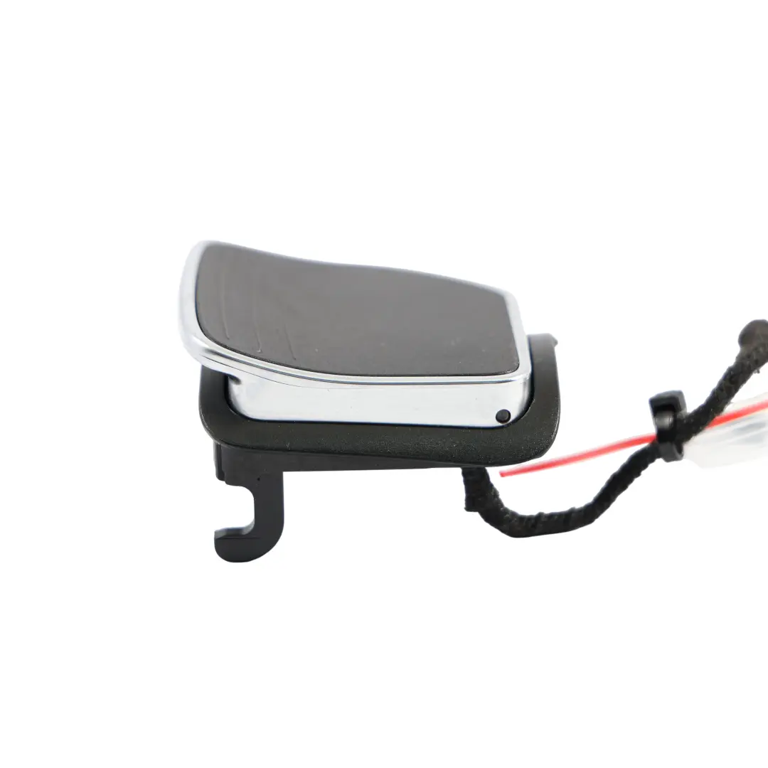 Palettes De Changement De Vitesse Au Volant Plus Droite Audi A5 8T - SKU 4E0951527AC - Numéro de pièce 4E0951527AC