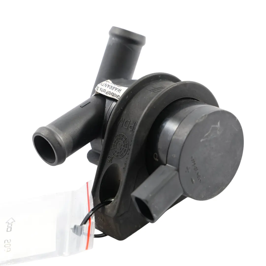 Dodatkowa Pompa Płynu Chłodzącego do Audi S8 D3 o numerze 4E0965559D Audi S8 D3 Dodatkowa Pompa Płynu Chłodzącego - SKU 4E0965559D - Numer Części 4E0965559D