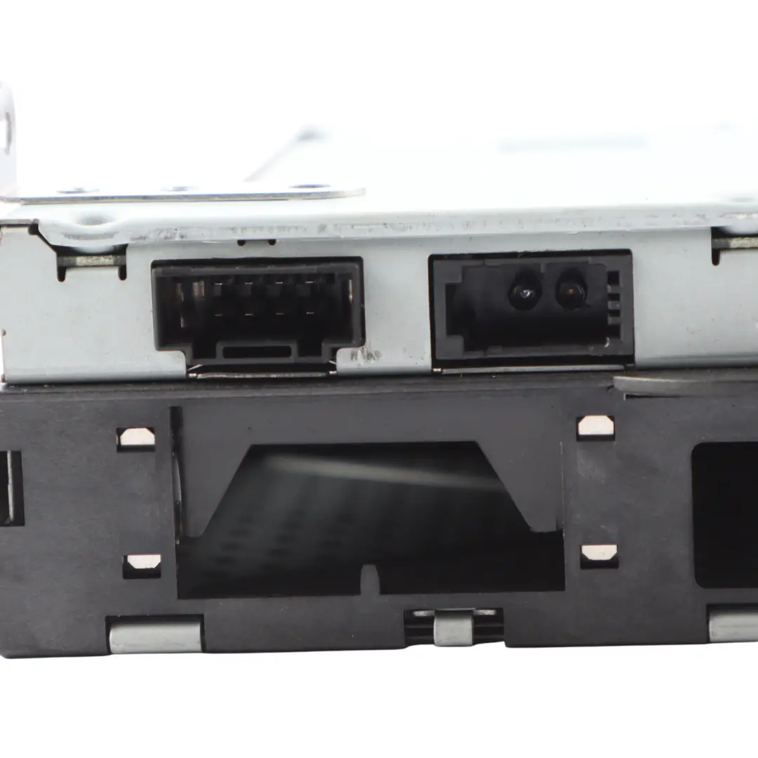 Becker K-Box Radio Receiver Module Control Unit ECU to Audi S6 C6 with Part number 4F0035541H Audi S6 C6 Becker K-Box Radio Receiver Module Control Unit ECU - SKU 4F0035541H - Part number 4F0035541H