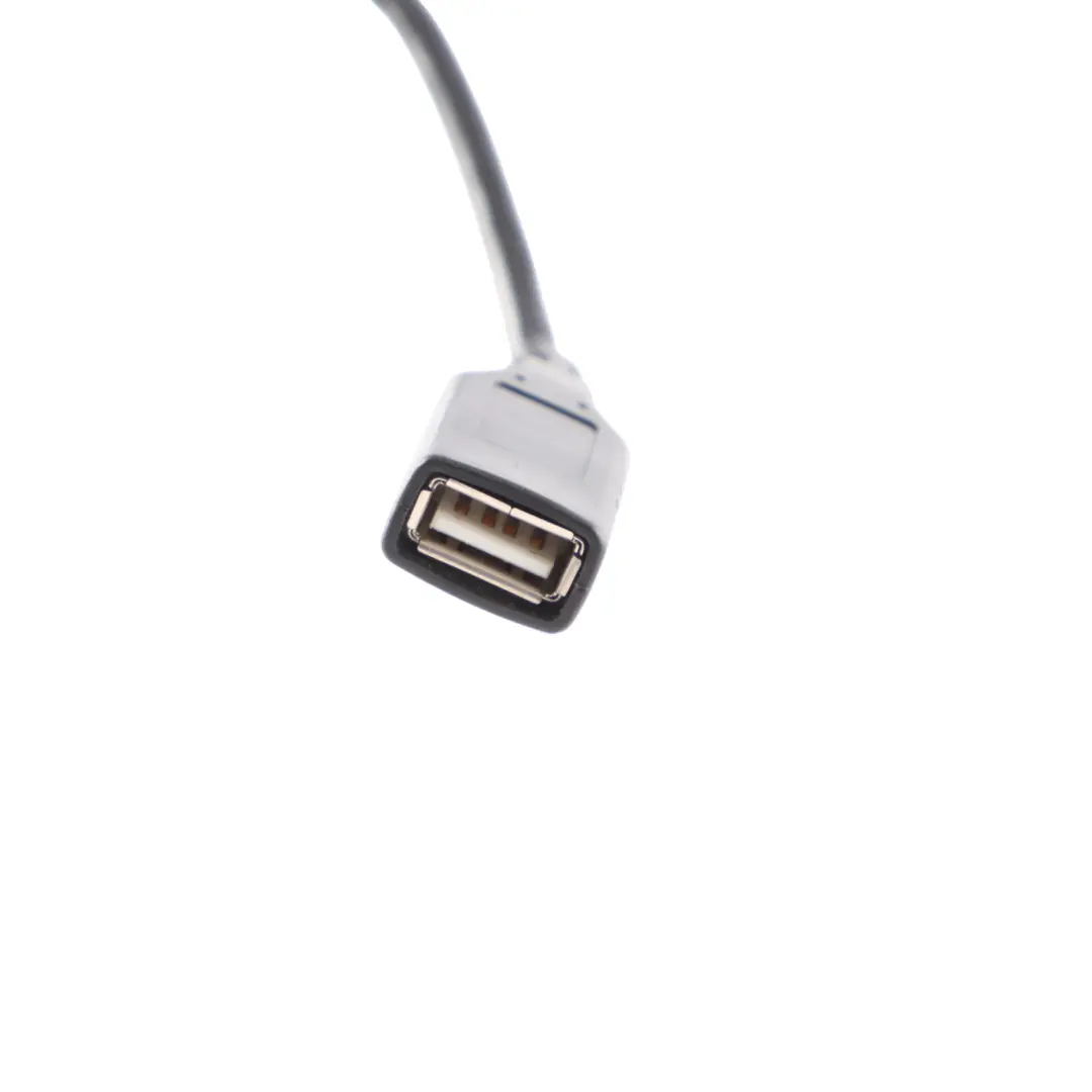 USB Adaptador Puerto Toma Conector Cableado para Audi A5 8T A6 C7 con número de pieza 4F0051510Q Audi A5 8T A6 C7 USB Adaptador Puerto Toma Conector Cableado - SKU 4F0051510Q - Número de pieza 4F0051510Q