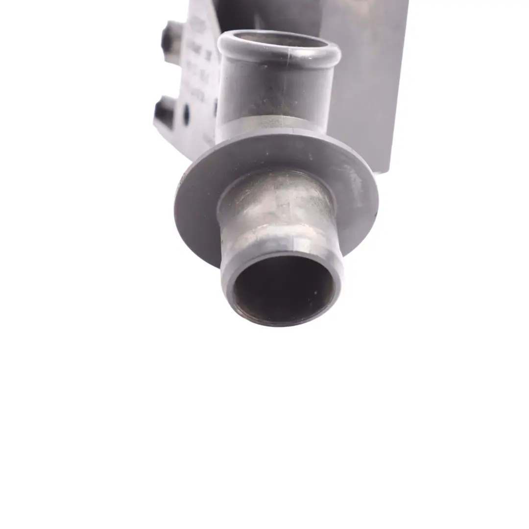 Secondary Air Pipe Hose Line to Audi A6 S6 C6 with Part number 4F0133425C Audi A6 S6 C6 Secondary Air Pipe Hose Line - SKU 4F0133425C - Part number 4F0133425C