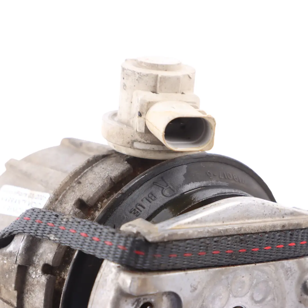 Mount Bracket Holder Support Right O/S to Audi S6 C6 Engine with Part number 4F0199382BP Audi S6 C6 Engine Mount Bracket Holder Support Right O/S - SKU 4F0199382BP - Part number 4F0199382BP