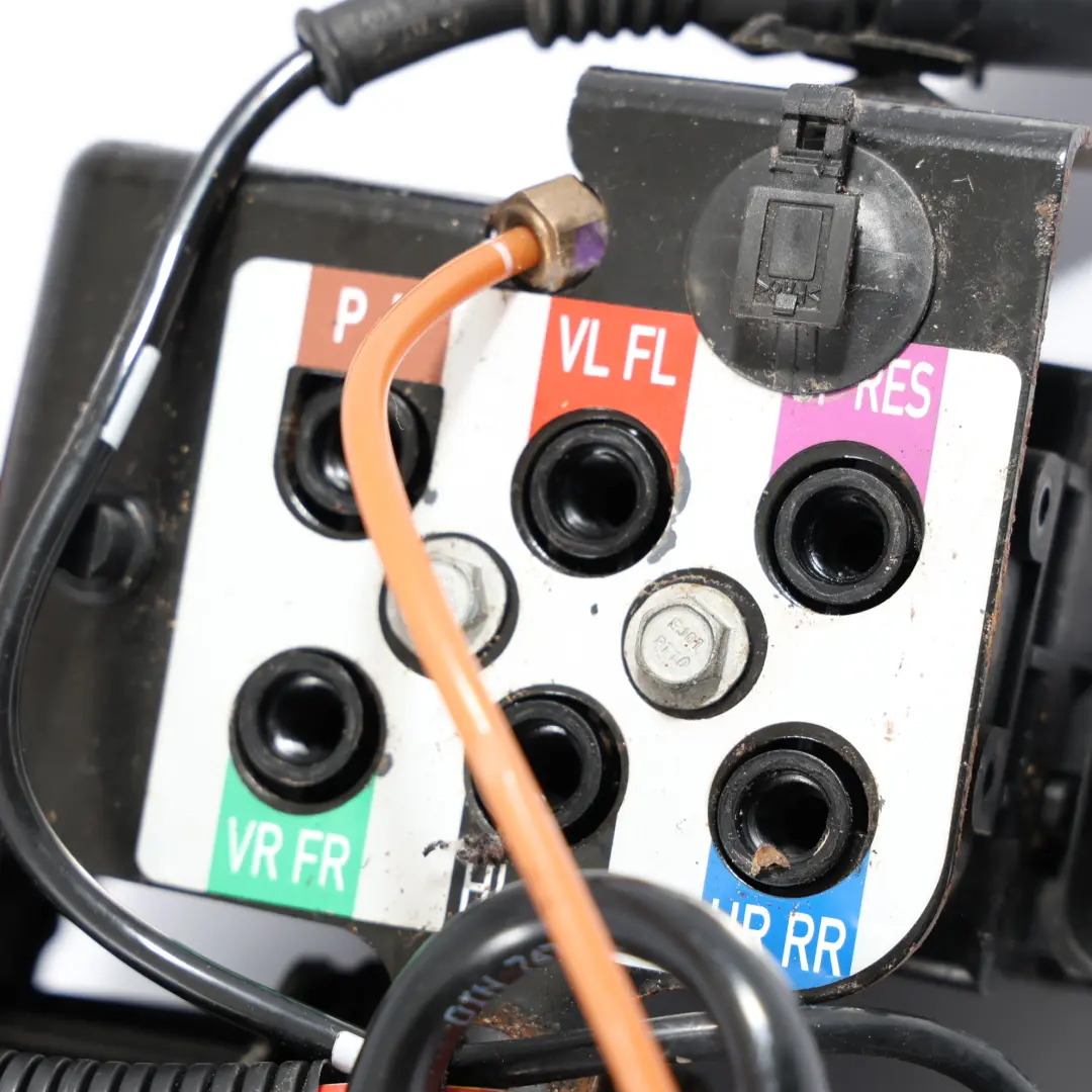 Suspension Compressor Pump Control Unit to Audi A6 C6 Air with Part number 4F0616005E Audi A6 C6 Air Suspension Compressor Pump Control Unit - SKU 4F0616005E - Part number 4F0616005E