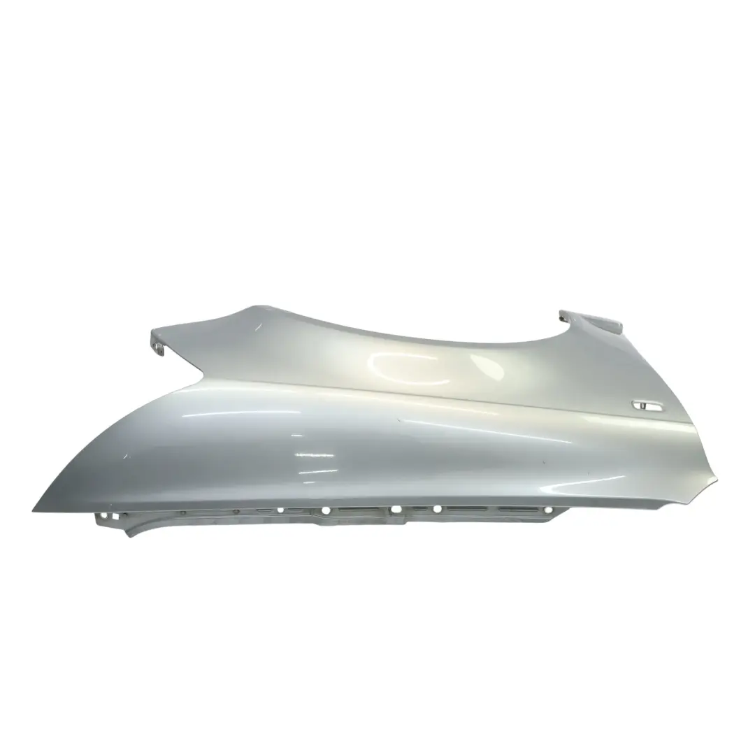 Błotnik Prawy Przód Przedni Quartz Grey Metallic - Y7G do Audi S6 C6 o numerze 4F0821104C Audi S6 C6 Błotnik Prawy Przód Przedni Quartz Grey Metallic - Y7G - SKU 4F0821104C-QGR - Numer Części 4F0821104C