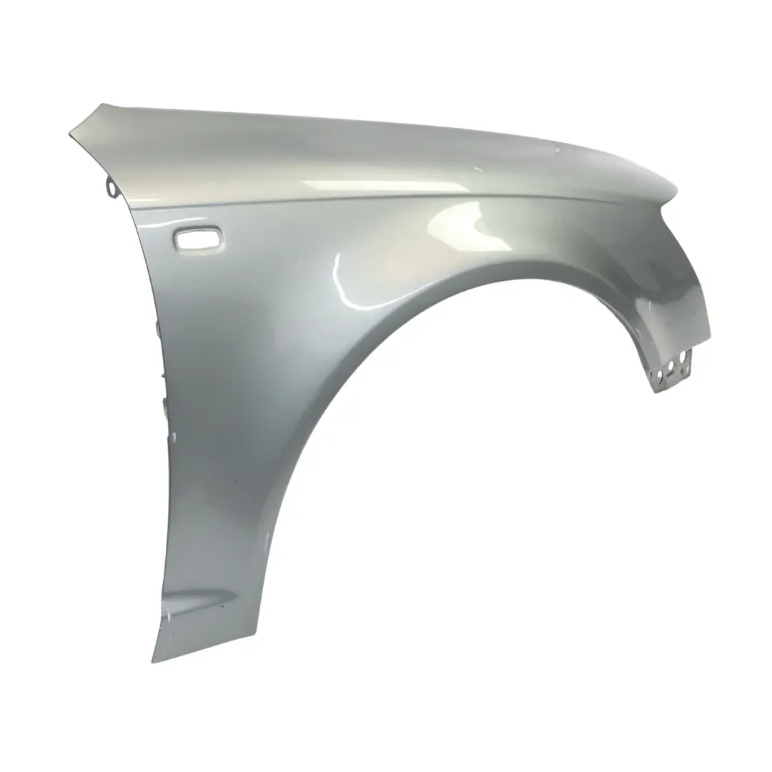 Pannello Laterale Anteriore Destro Parafango Quartz Grey Metallic Y7G per Audi S6 C6 con numero di parte 4F0821104C Audi S6 C6 Pannello Laterale Anteriore Destro Parafango Quartz Grey Metallic Y7G - SKU 4F0821104C-QGR - Numero di parte 4F0821104C