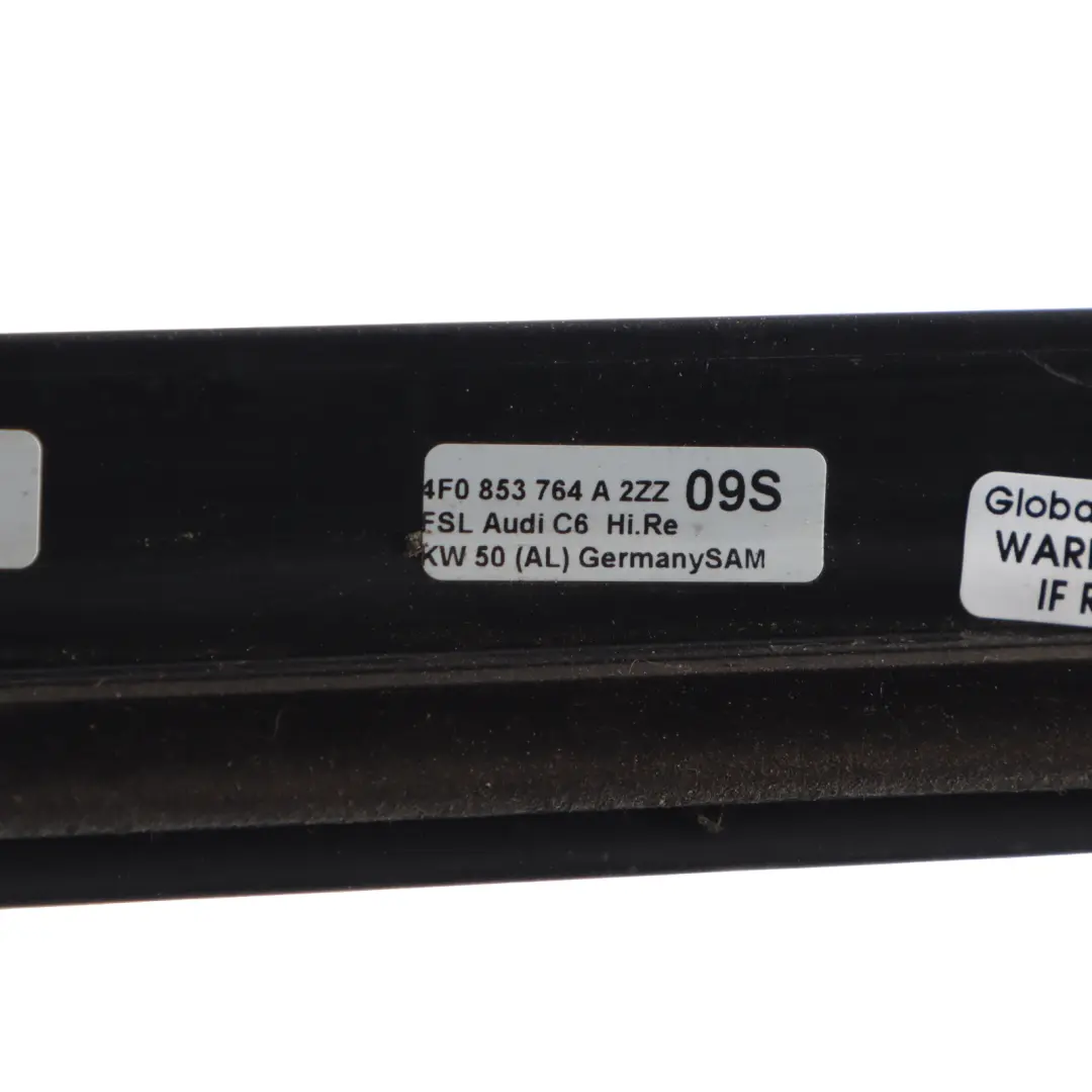 Listwa Zgarniająca Szyby Prawy Tył Chrom do Audi A6 C6 o numerze 4F0853764A Audi A6 C6 Listwa Zgarniająca Szyby Prawy Tył Chrom - SKU 4F0853764A - Numer Części 4F0853764A