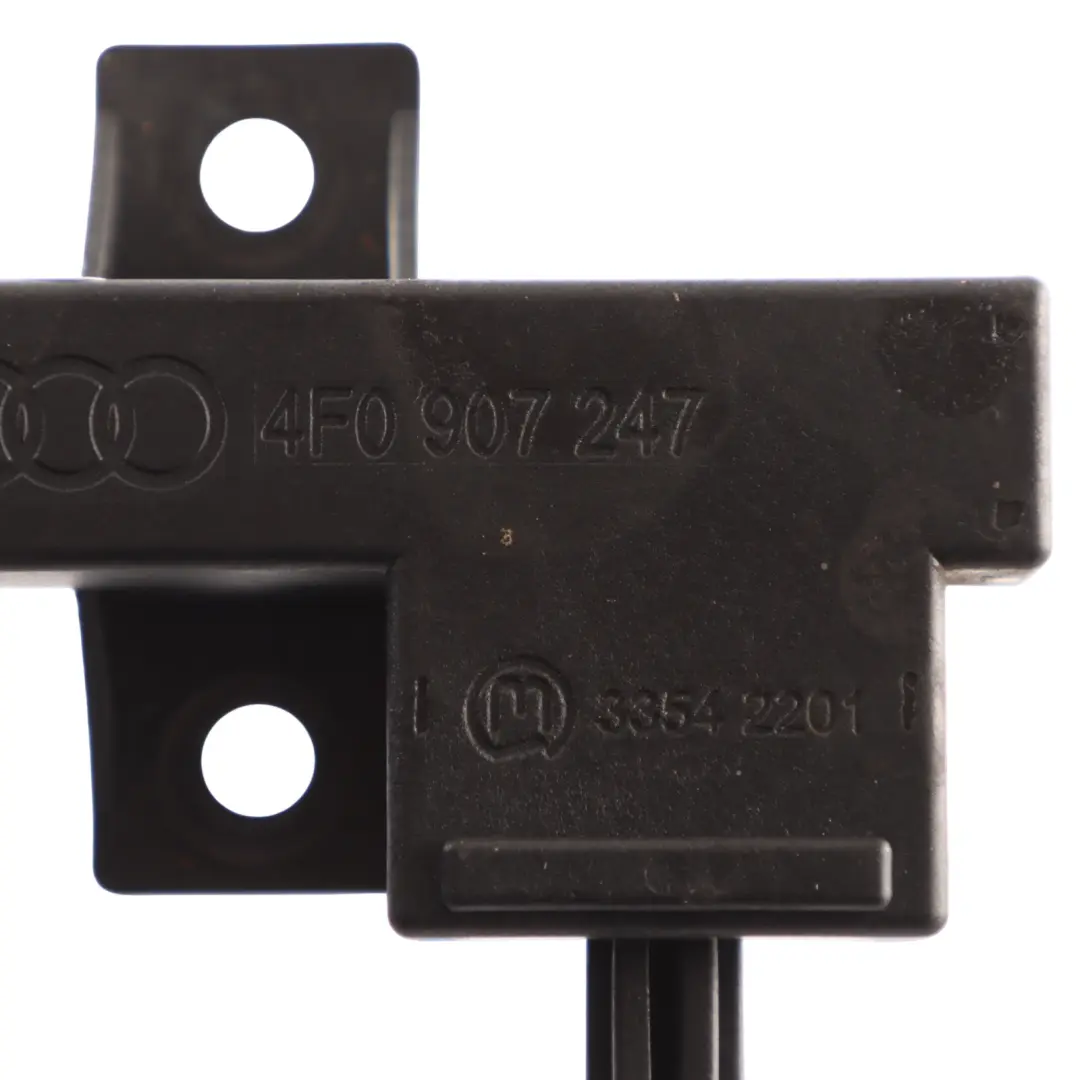 Schlüsselloses KESSY Eintrag Verstärker Box Modul Antennen für Audi A6 C6 mit Teilenummer 4F0907247 Audi A6 C6 Schlüsselloses KESSY Eintrag Verstärker Box Modul Antennen - SKU 4F0907247 - Teilenummer 4F0907247