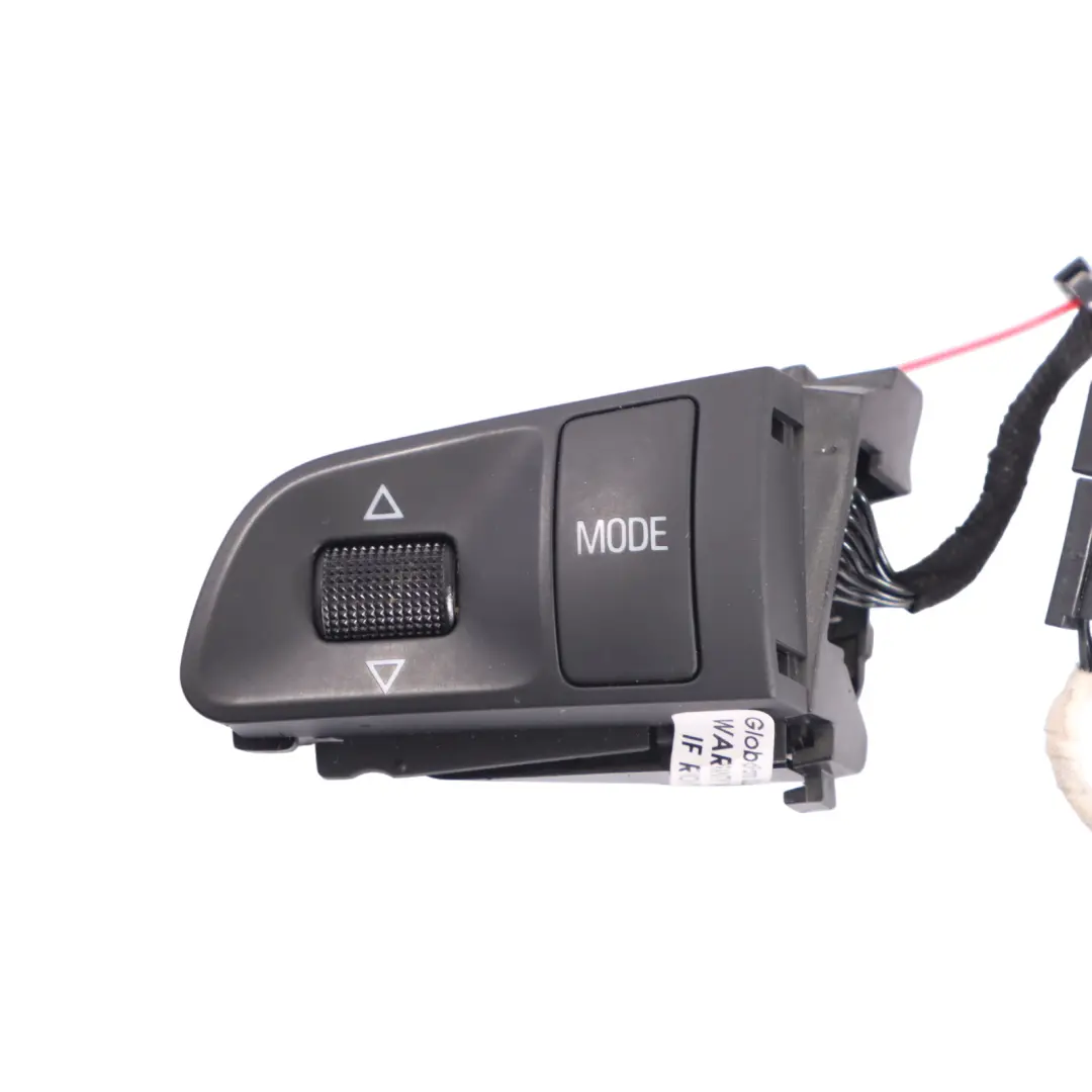 Przycisk Przełącznik Kierownicy do Audi A4 B8 A6 C6 o numerze 4F0951527L Audi A4 B8 A6 C6 Przycisk Przełącznik Kierownicy - SKU 4F0951527L - Numer Części 4F0951527L