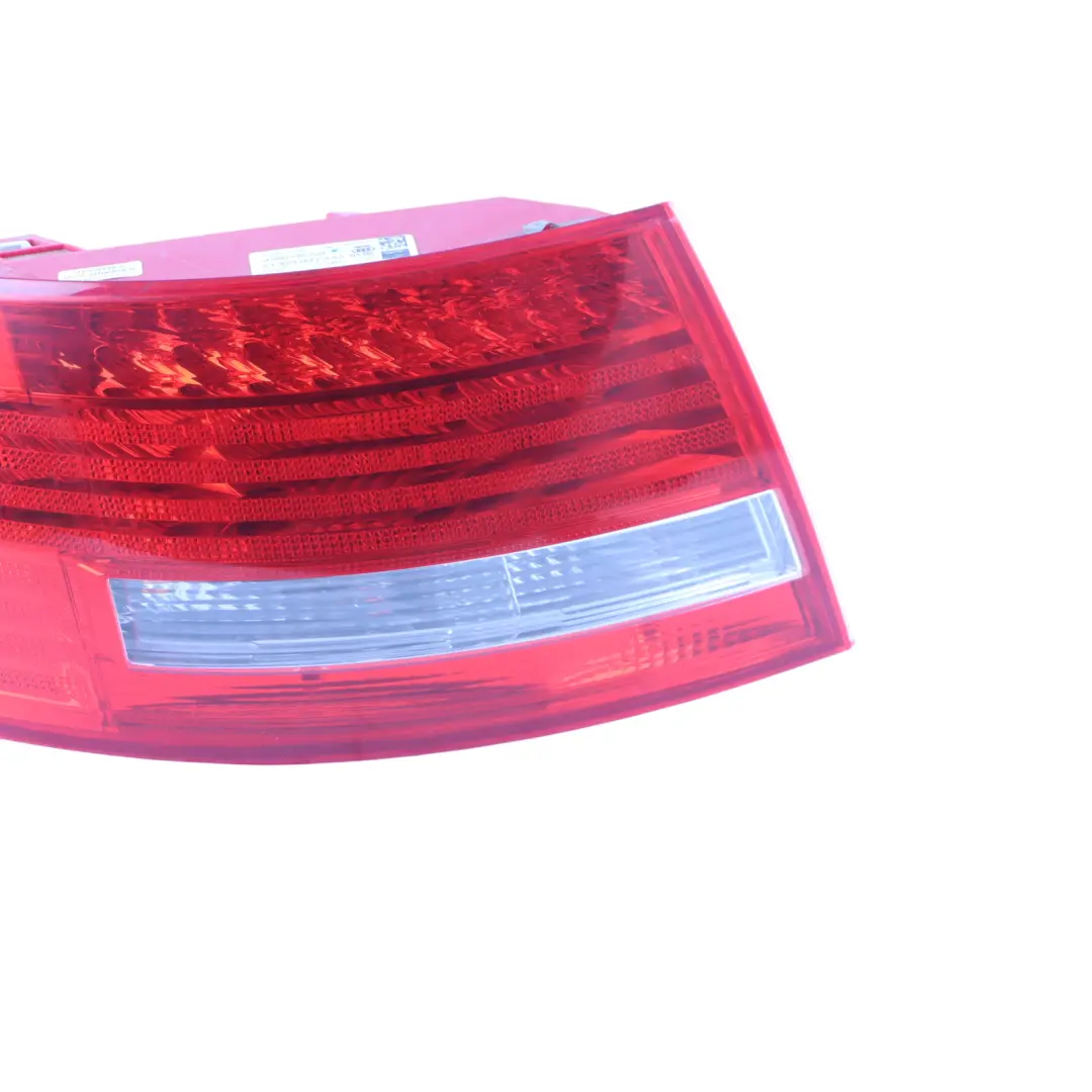Light Lamp Trunk Lid Boot Tailgate Left N/S to Audi A6 S6 C6 Rear with Part number 4F5945095P Audi A6 S6 C6 Rear Light Lamp Trunk Lid Boot Tailgate Left N/S - SKU 4F5945095P - Part number 4F5945095P