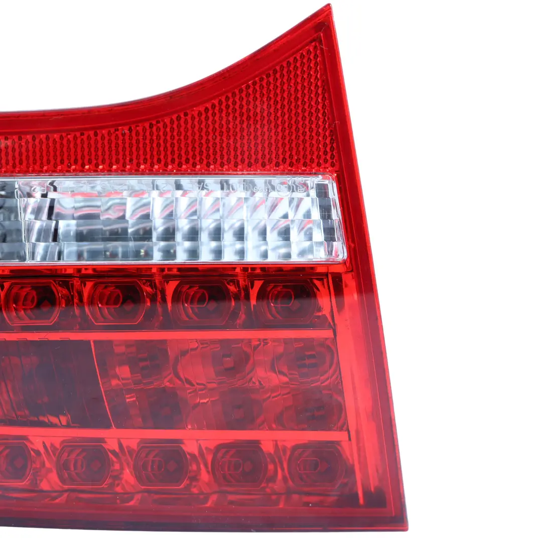 Rücklicht Lampe Heckklappe Links Innen LED 4F9945093E für Audi A6 C6 Avant mit Teilenummer 4F9945093E-CHINA Audi A6 C6 Avant Rücklicht Lampe Heckklappe Links Innen LED 4F9945093E - SKU 4F9945093E-CHINA - Teilenummer 4F9945093E-CHINA