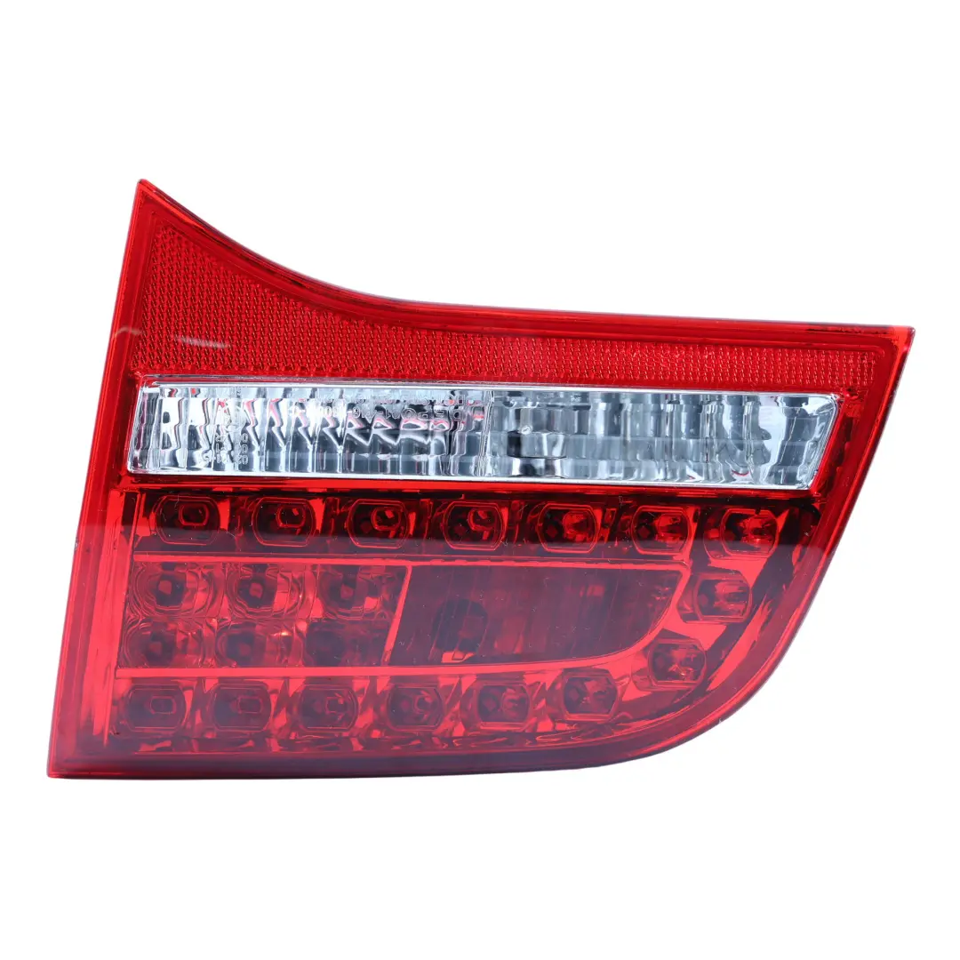 Luz Trasera Puerta Trasera Derecha Interior LED para Audi A6 C6 Avant con número de pieza 4F9945094E Audi A6 C6 Avant Luz Trasera Puerta Trasera Derecha Interior LED - SKU 4F9945094E-DEPO - Número de pieza 4F9945094E