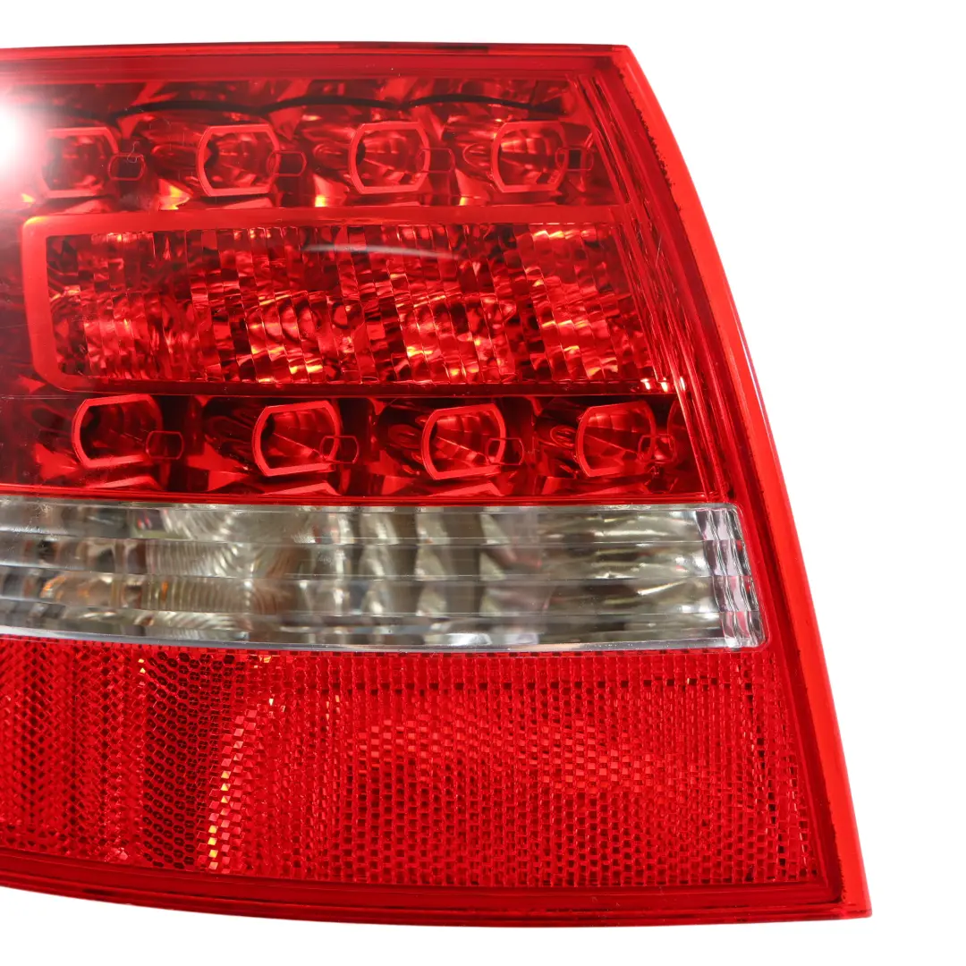 Luz Trasera Portón Trasero Izquierda Exterior LED para Audi A6 C6 Avant con número de pieza 4F9945095E Audi A6 C6 Avant Luz Trasera Portón Trasero Izquierda Exterior LED - SKU 4F9945095E - Número de pieza 4F9945095E