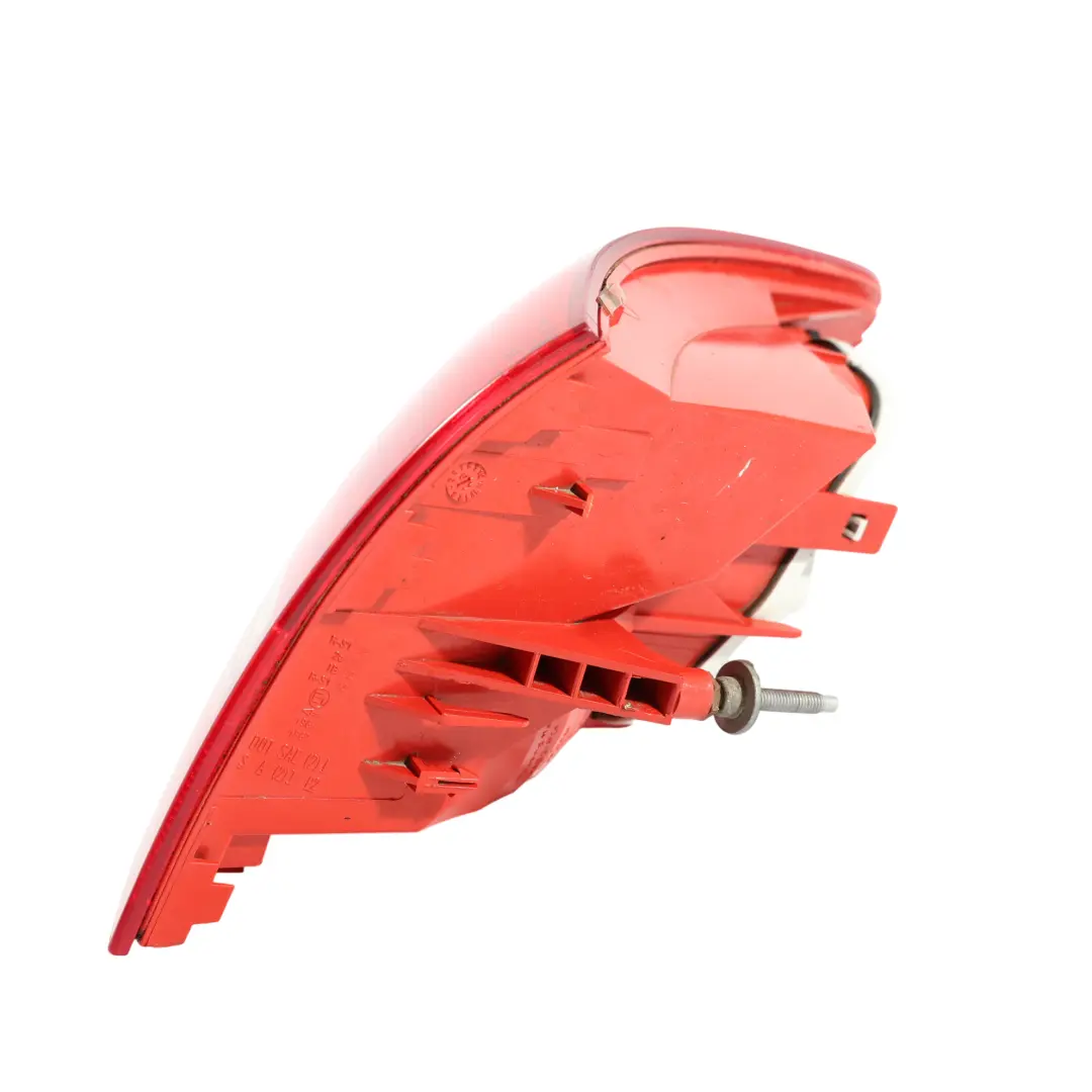 Rück Licht Lampe Heck Klappe Links Außen LED für Audi A6 C6 Avant mit Teilenummer 4F9945095E Audi A6 C6 Avant Rück Licht Lampe Heck Klappe Links Außen LED - SKU 4F9945095E - Teilenummer 4F9945095E