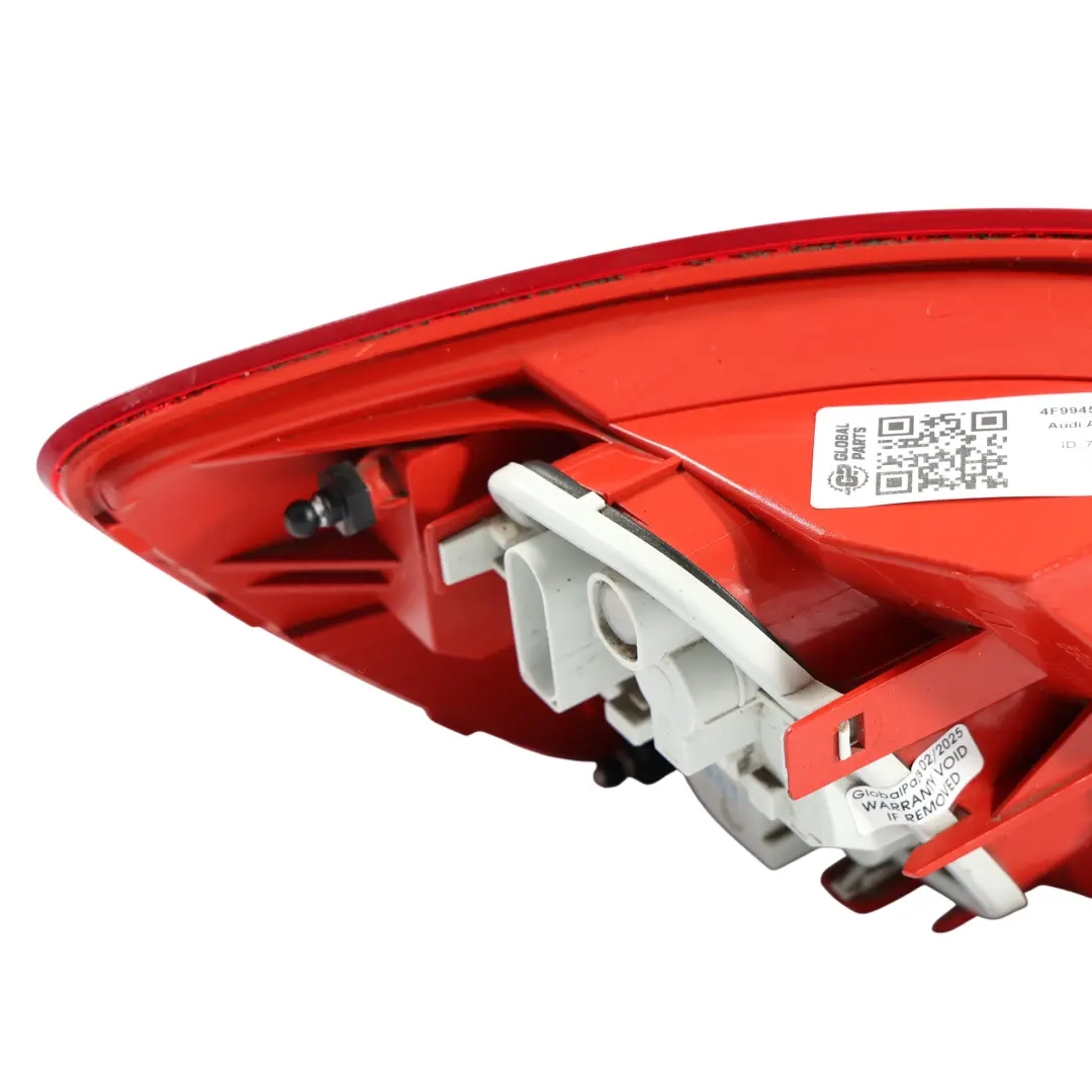 Fanale Posteriore Portellone Destro Esterno LED per Audi A6 C6 Avant con numero di parte 4F9945096E Audi A6 C6 Avant Fanale Posteriore Portellone Destro Esterno LED - SKU 4F9945096E - Numero di parte 4F9945096E