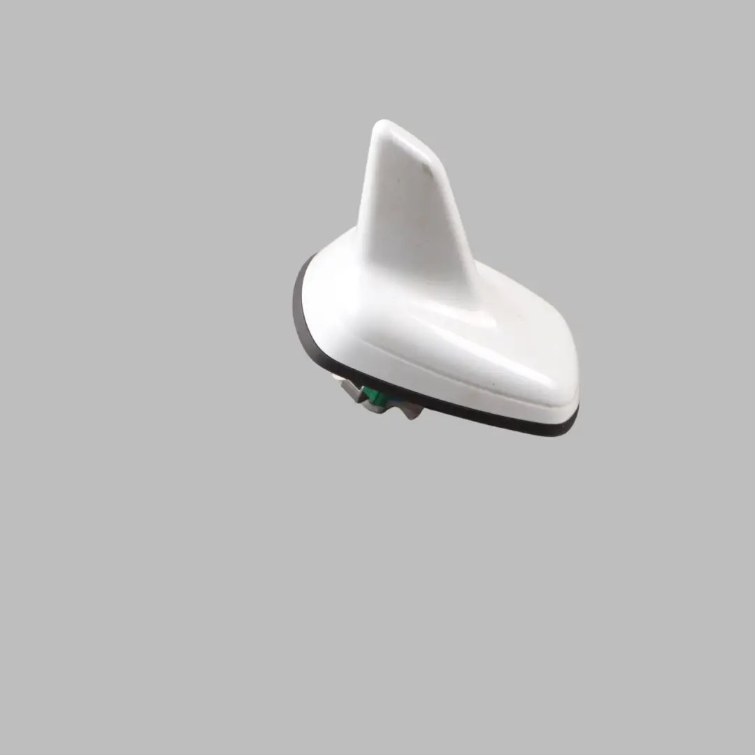 8S Antenna Amplifier Roof Fin Shark Glacier White S9R to Audi A7 4G TT with Part number 4G0035503P Audi A7 4G TT 8S Antenna Amplifier Roof Fin Shark Glacier White S9R - SKU 4G0035503P-MGW - Part number 4G0035503P
