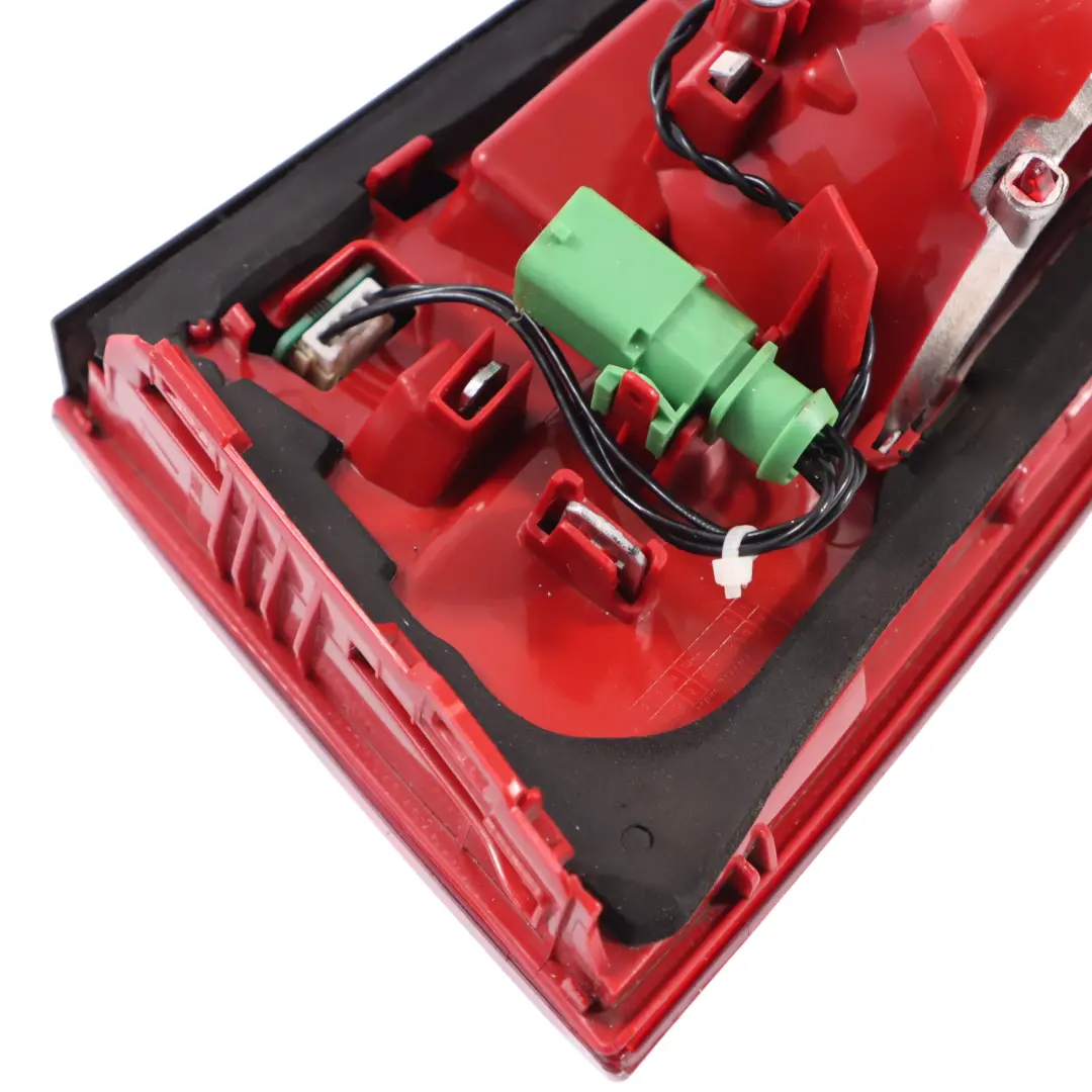 Luz Trasera LED Interior Izquierda TAIWAN para Audi A6 C7 con número de pieza 4G5945093A Audi A6 C7 Luz Trasera LED Interior Izquierda TAIWAN - SKU 4G5945093A-1 - Número de pieza 4G5945093A