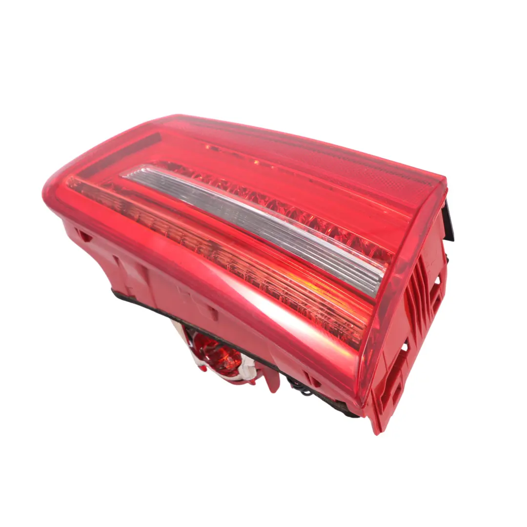Rücklicht LED Innenleuchte Links TAIWAN für Audi A6 C7 mit Teilenummer 4G5945093A Audi A6 C7 Rücklicht LED Innenleuchte Links TAIWAN - SKU 4G5945093A-1 - Teilenummer 4G5945093A