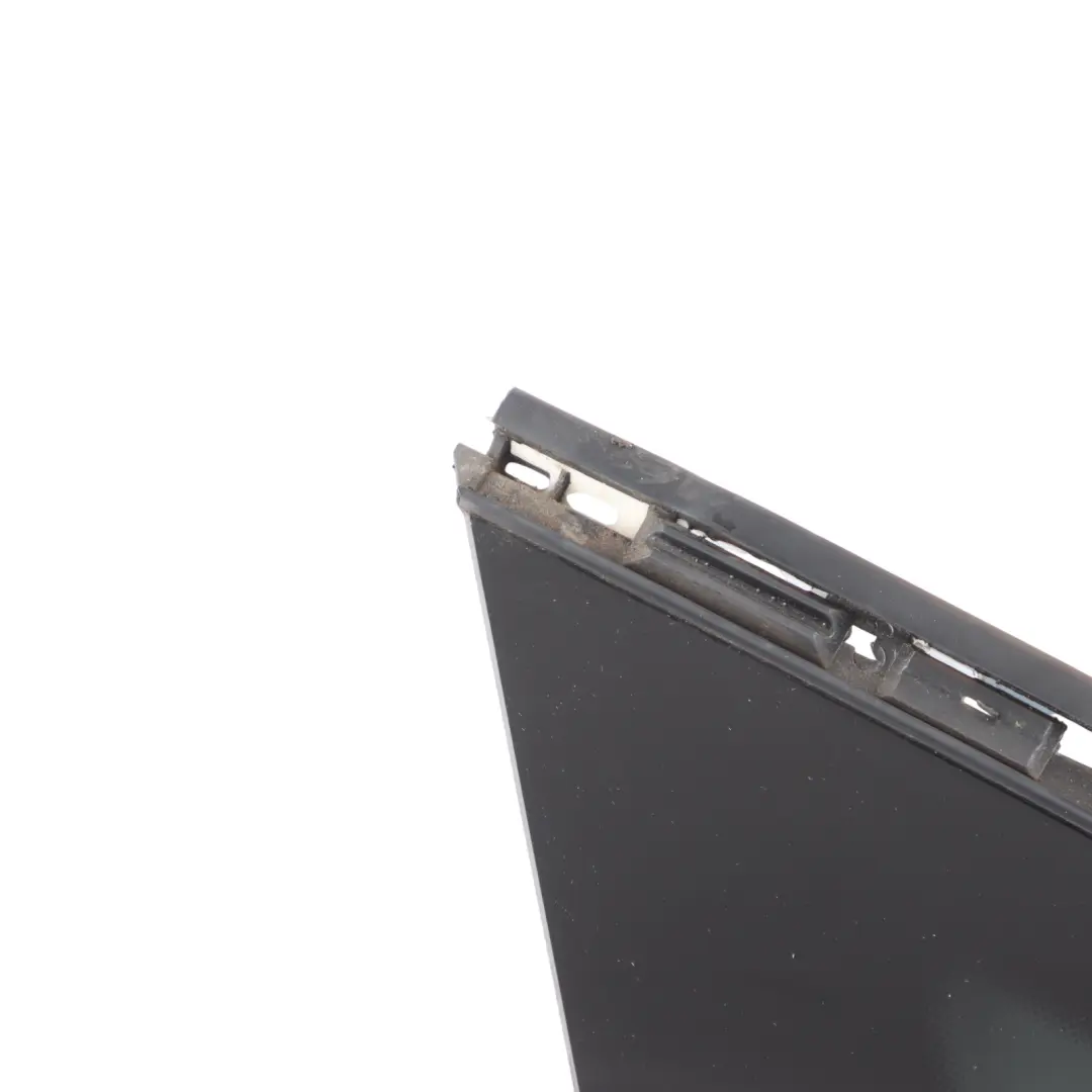 Sportback Vitrage Triangulaire Arrière Gauche AS3 pour Audi A7 4G à propos du numéro de pièce 4G8845299J Audi A7 4G Sportback Vitrage Triangulaire Arrière Gauche AS3 - SKU 4G8845299J - Numéro de pièce 4G8845299J