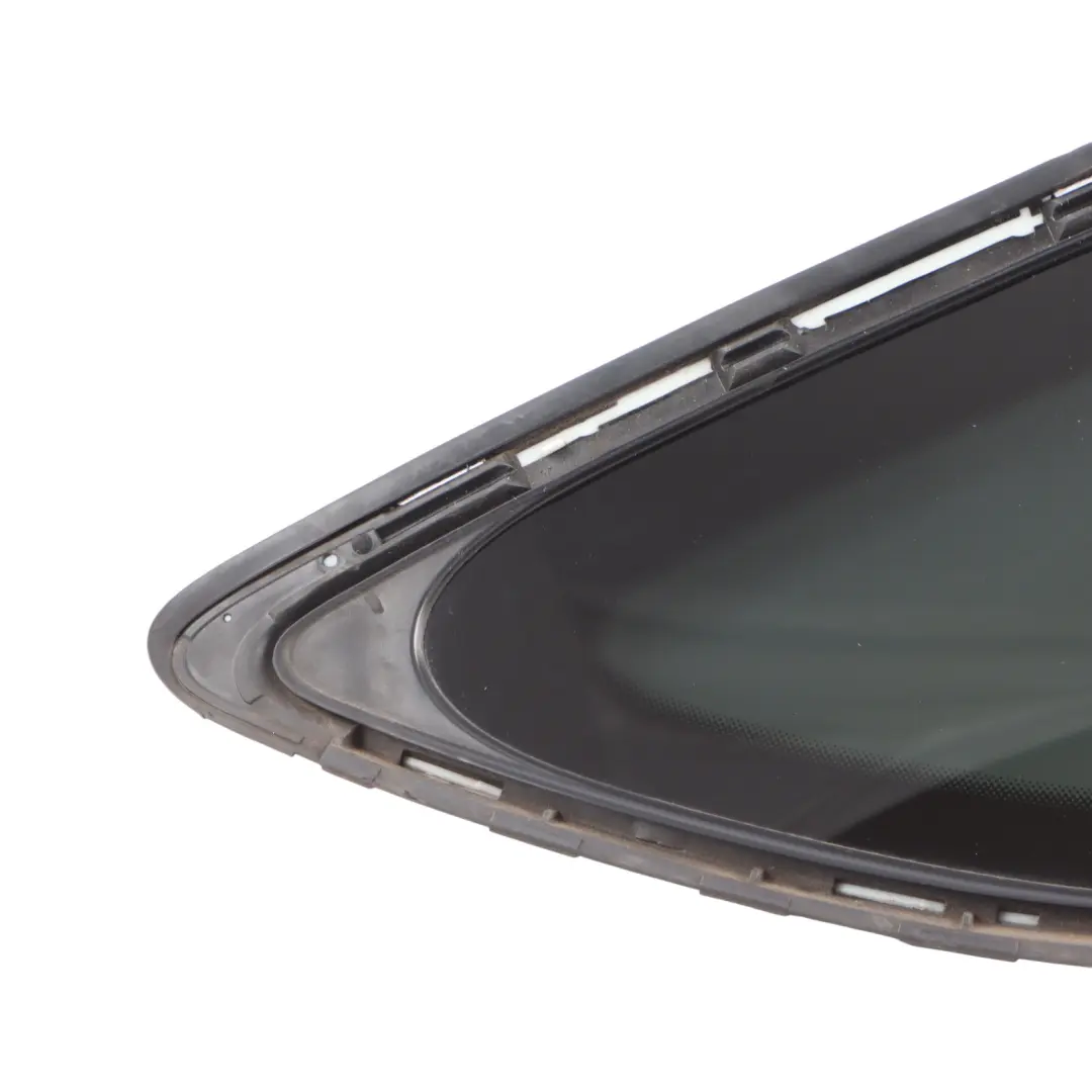 Sportback Ventana Trasera Triángulo Vidrio Derecho AS3 para Audi A7 4G con número de pieza 4G8845300J Audi A7 4G Sportback Ventana Trasera Triángulo Vidrio Derecho AS3 - SKU 4G8845300J - Número de pieza 4G8845300J