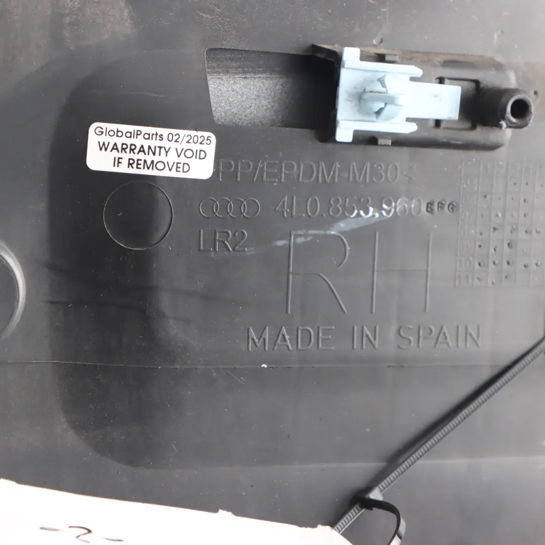 Step Cover Door Front Right O/S Ice Silver Metallic - X7W to AUDI Q7 4L with Part number 4L0853960F AUDI Q7 4L Step Cover Door Front Right O/S Ice Silver Metallic - X7W - SKU 4L0853960F-ICS - Part number 4L0853960F