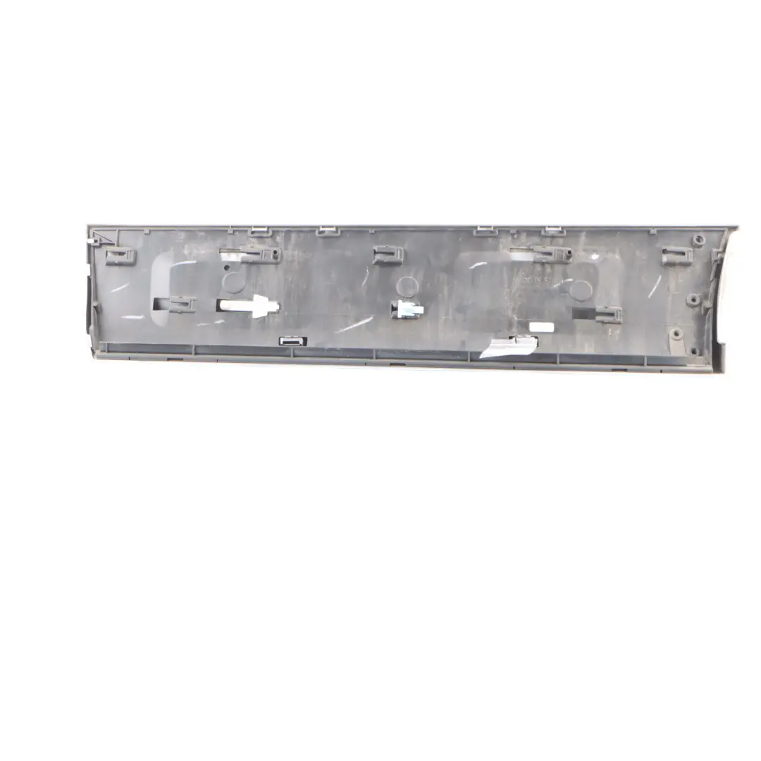 Audi Q7 4L Moulure Seuil Porte Arrière Droite Ice Silver - X7W - SKU 4L0853970F-ICS - Numéro de pièce 4L0853970F