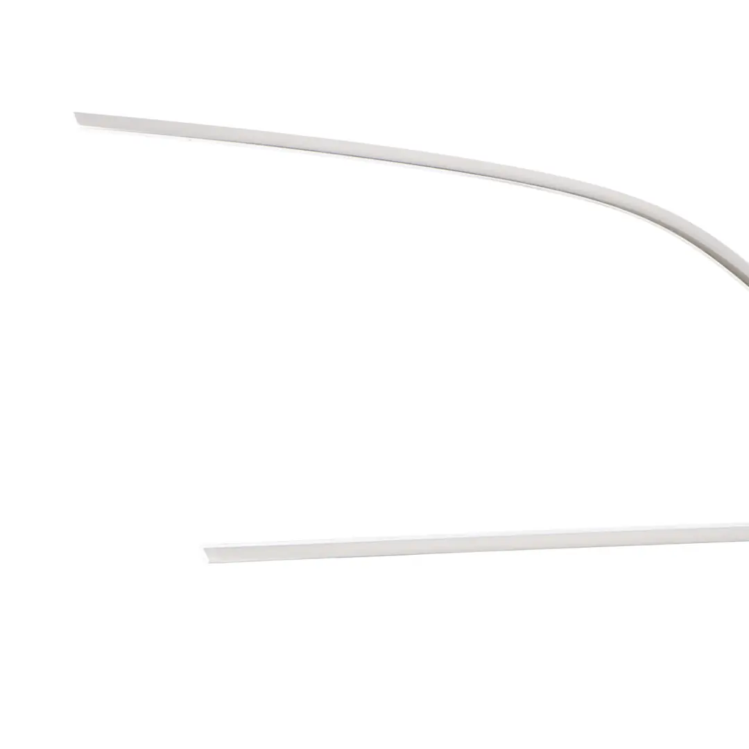 Lunotto Posteriore Vetro Interno Striscia Cromata Sinistra per Audi Q7 4L con numero di parte 4L0853995E Audi Q7 4L Lunotto Posteriore Vetro Interno Striscia Cromata Sinistra - SKU 4L0853995E - Numero di parte 4L0853995E