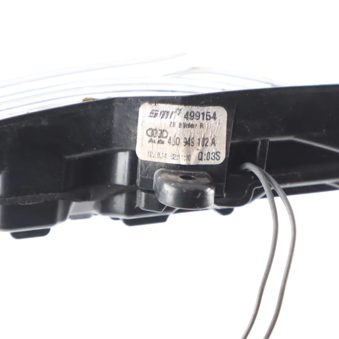 Wing Mirror Turn Indicator Right O/S Lamp Light to Audi Q7 4L with Part number 4L0949102A Audi Q7 4L Wing Mirror Turn Indicator Right O/S Lamp Light - SKU 4L0949102A - Part number 4L0949102A