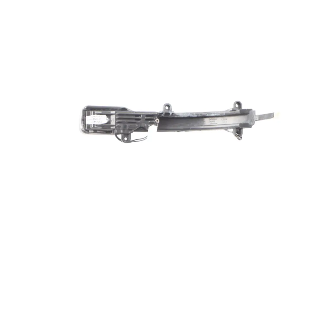 Wing Mirror Turn Indicator Right O/S Lamp Light to Audi Q7 4L with Part number 4L0949102A Audi Q7 4L Wing Mirror Turn Indicator Right O/S Lamp Light - SKU 4L0949102A - Part number 4L0949102A