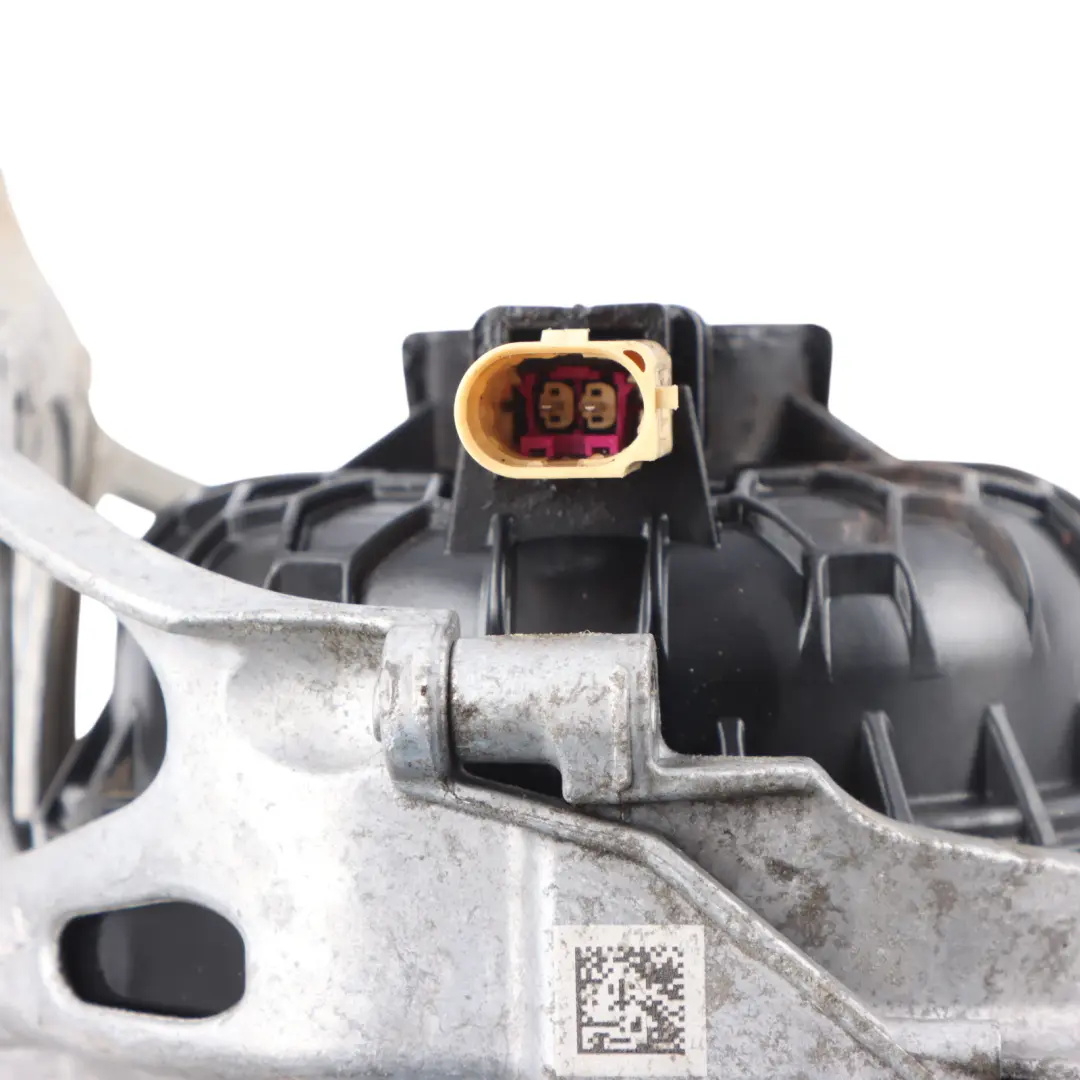 Mount Right O/S Support Holder Bracket to Audi Q5 FY 2.0 TFSI Engine with Part number 4M0199372B Audi Q5 FY 2.0 TFSI Engine Mount Right O/S Support Holder Bracket - SKU 4M0199372B - Part number 4M0199372B