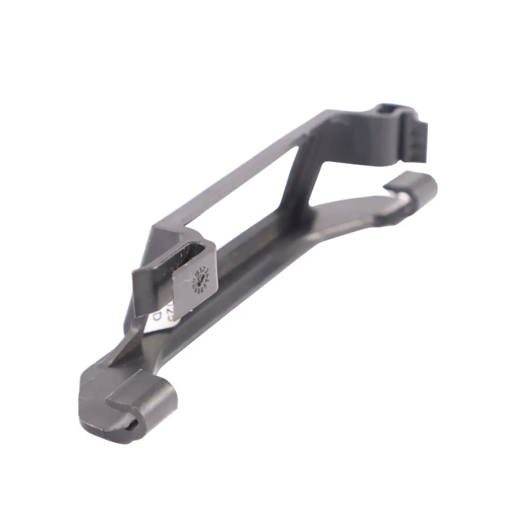 Audi A4 B9 Support D'Éclairage De Courtoisie Intérieur - SKU 4M0881547 - Numéro de pièce 4M0881547