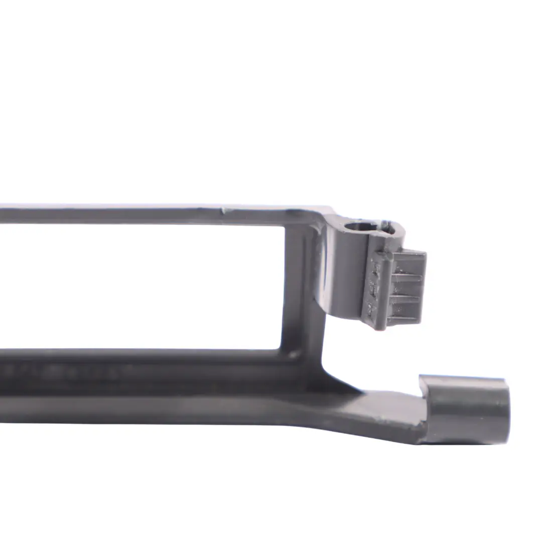 Audi A4 B9 Support D'Éclairage De Courtoisie Intérieur - SKU 4M0881547 - Numéro de pièce 4M0881547