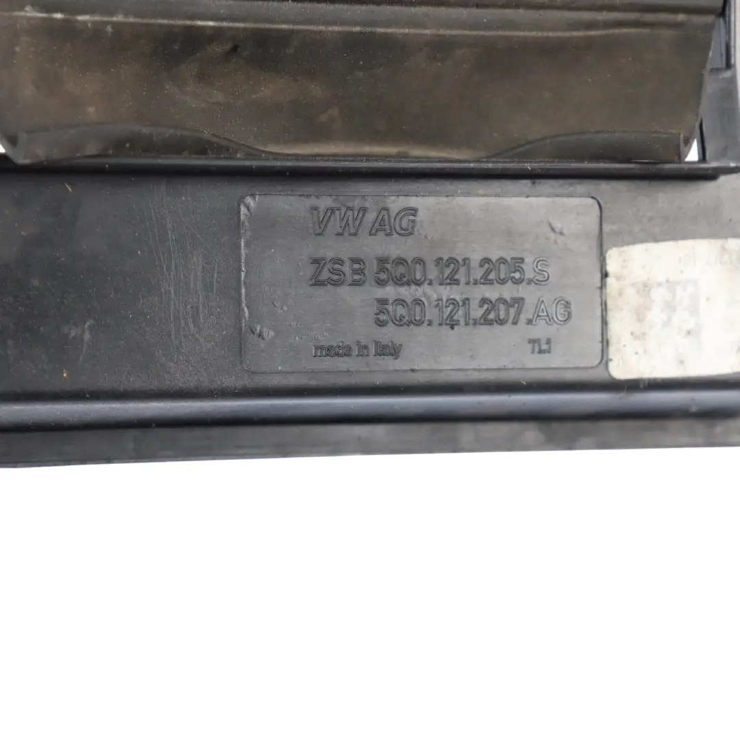 Audi A3 8V 1.4 TSI Engine Cooling Radiator Fan Shroud Motor Unit - SKU 5Q0121205Q - Part number 5Q0121205Q