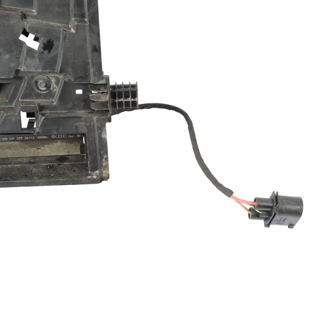 Audi A3 8V 1.4 TSI Engine Cooling Radiator Fan Shroud Motor Unit - SKU 5Q0121205Q - Part number 5Q0121205Q