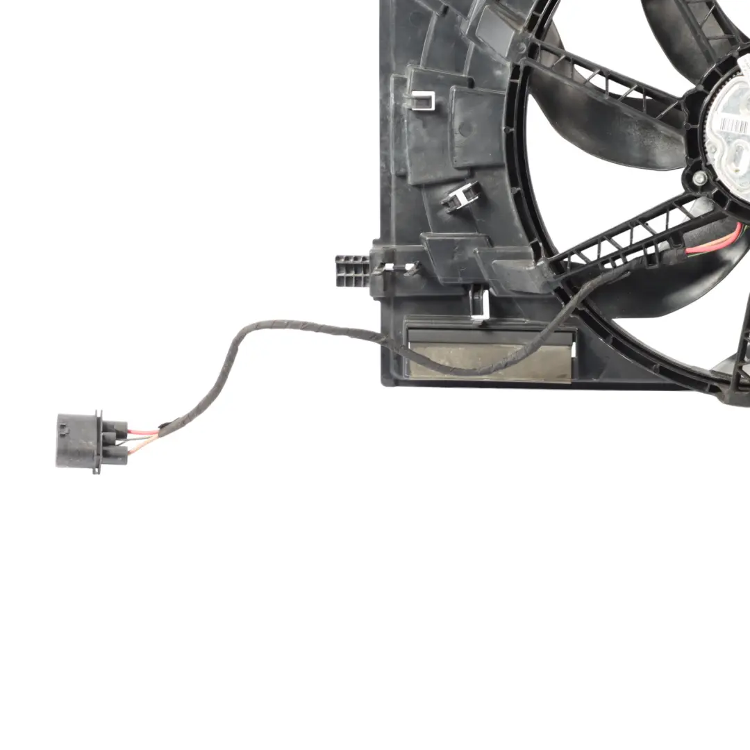 Audi A3 8V 1.4 TSI Engine Cooling Radiator Fan Shroud Motor Unit - SKU 5Q0121205Q - Part number 5Q0121205Q