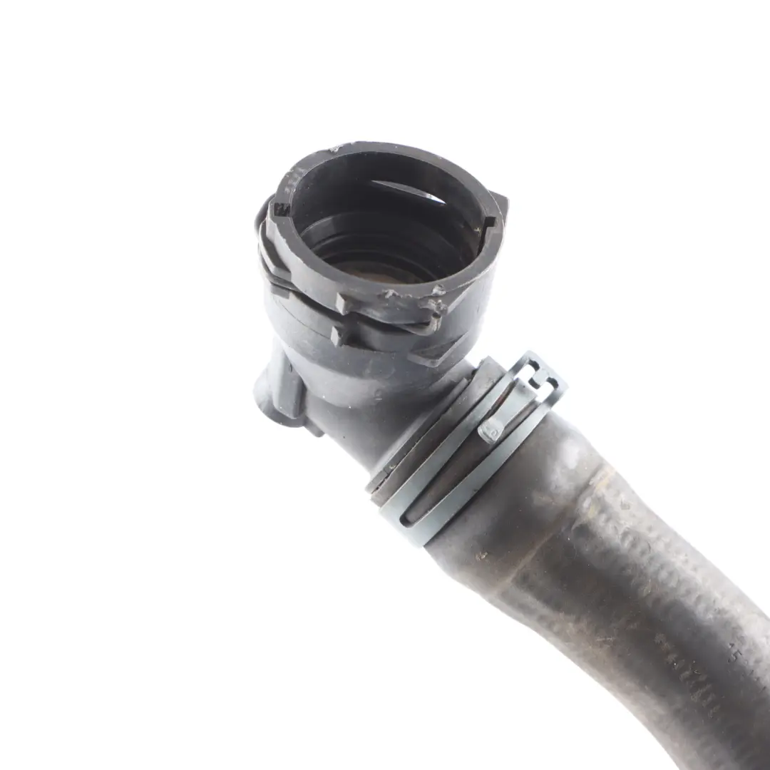 Durite Eau Refroidissement Radiateur 2.0 TDI Diesel pour Audi A3 8V à propos du numéro de pièce 5Q0122101BP Audi A3 8V Durite Eau Refroidissement Radiateur 2.0 TDI Diesel - SKU 5Q0122101BP - Numéro de pièce 5Q0122101BP