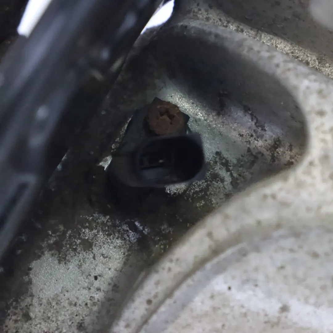 Audi Q2 GA Rad Träger Vorder Radnaben Halterung Brems Platte Links - SKU 5Q0407257A - Teilenummer 5Q0407257A