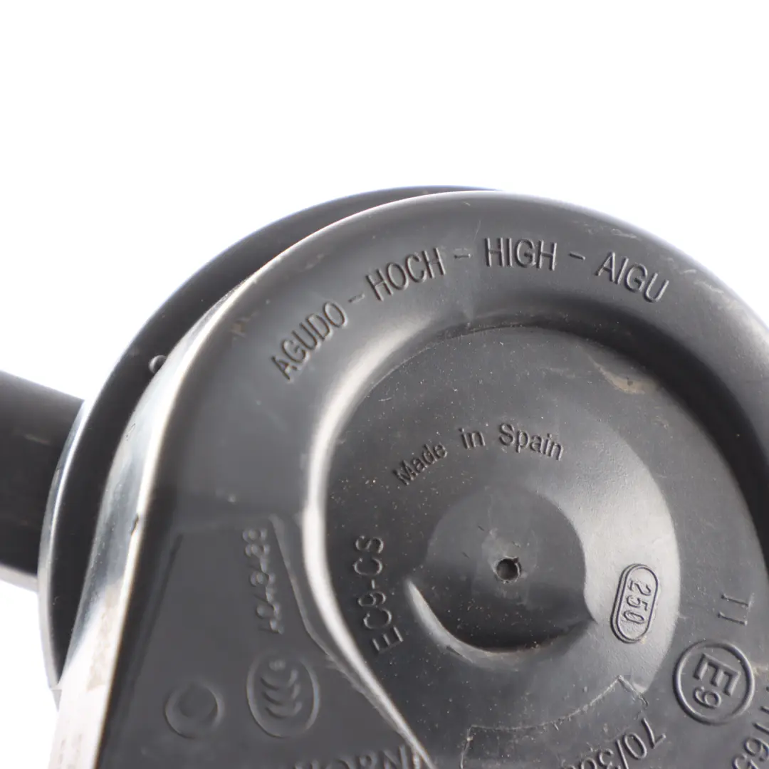 Horn Sound Signal Fanfare Alarm Low Tone Siren to Audi S3 8V with Part number 5Q0951223E Audi S3 8V Horn Sound Signal Fanfare Alarm Low Tone Siren - SKU 5Q0951223E - Part number 5Q0951223E