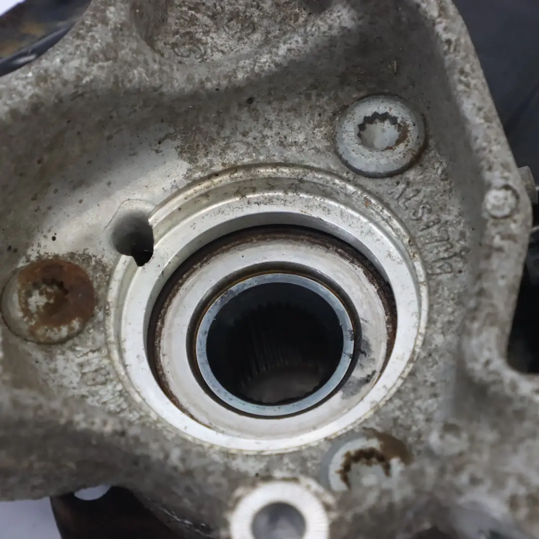 Audi Q2 GA Zwrotnica Piasta Koła Tył Tylna Lewa - SKU 5Q3505435A - Numer Części 5Q3505435A