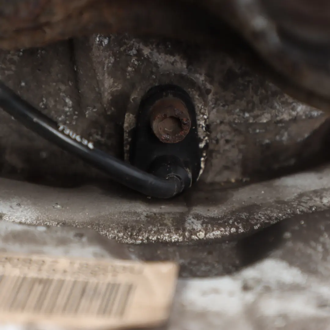 BMW E60 535d M57N Zawieszenie zwrotnica prawy tył - SKU 6770906-4 - Numer Części 6770906