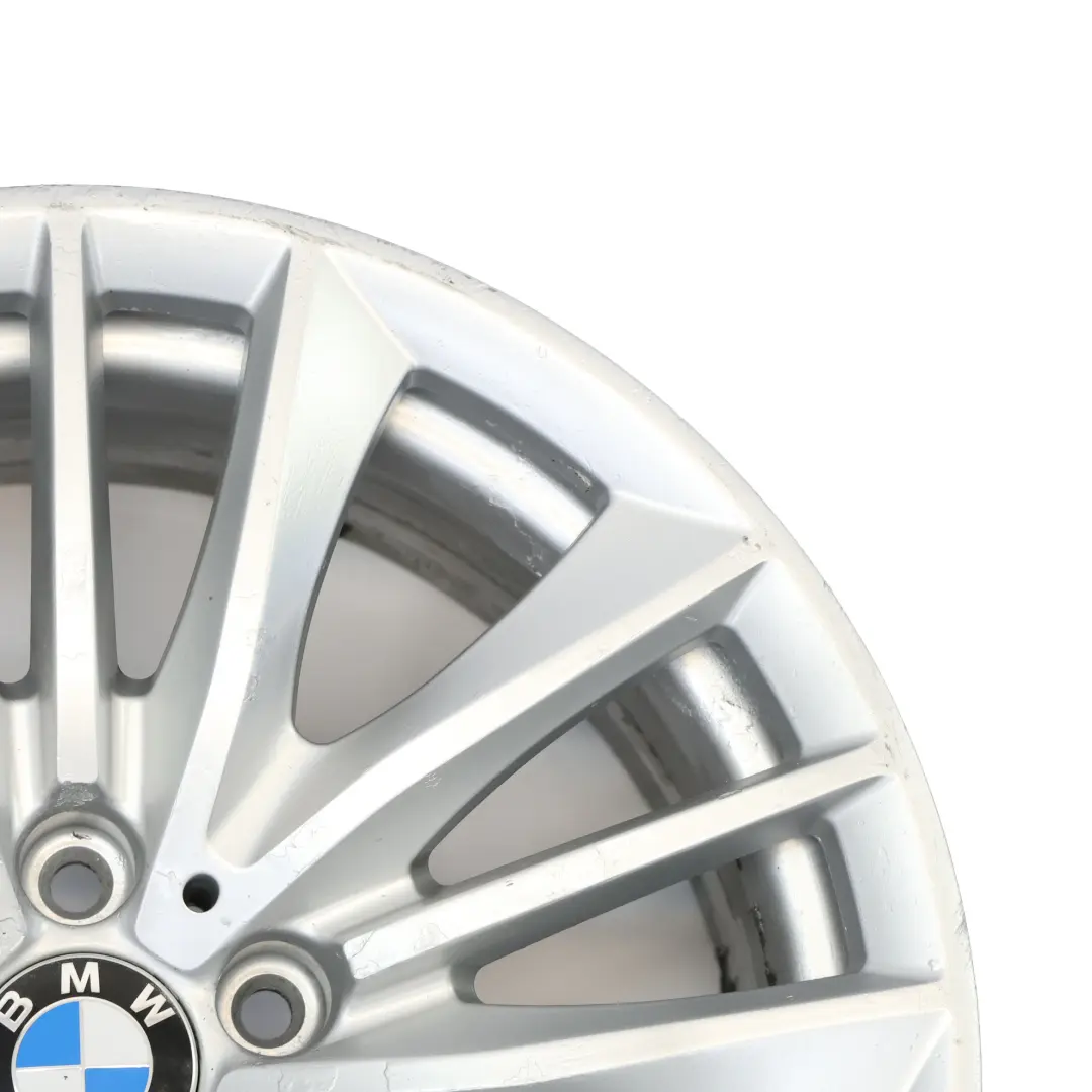 Silberne Alufelge 19" BMW F06 F10 F11 8.5J ET:33 W-Speiche 332 für mit Teilenummer 6791383 Silberne Alufelge 19" BMW F06 F10 F11 8.5J ET:33 W-Speiche 332 - SKU 6791383-1 - Teilenummer 6791383
