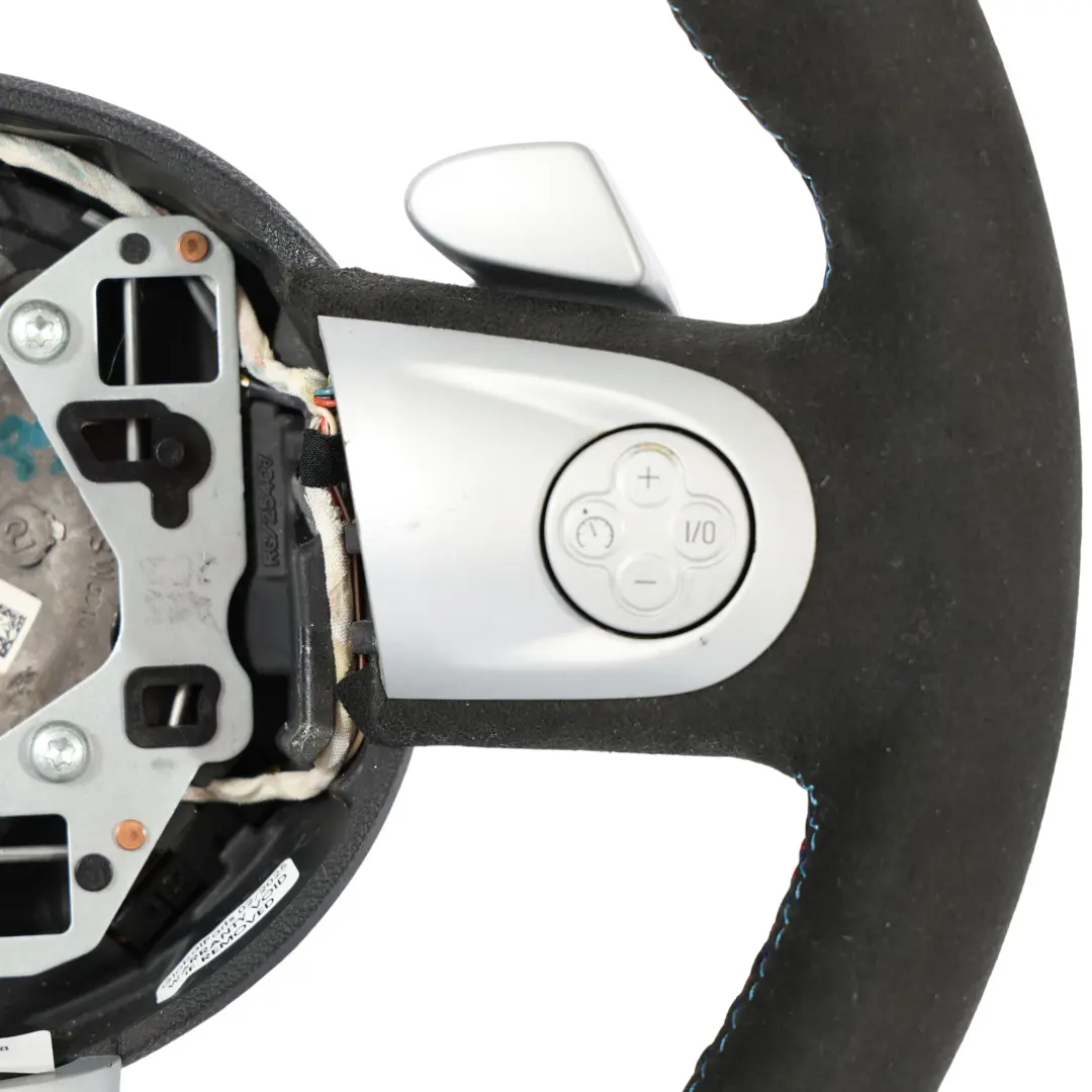 NUEVO Negro Cuero Alcantara Deporte Volante Cambio de paleta para Mini Cooper R56 con número de pieza 6794625 Mini Cooper R56 NUEVO Negro Cuero Alcantara Deporte Volante Cambio de paleta - SKU 6794625-8 - Número de pieza 6794625