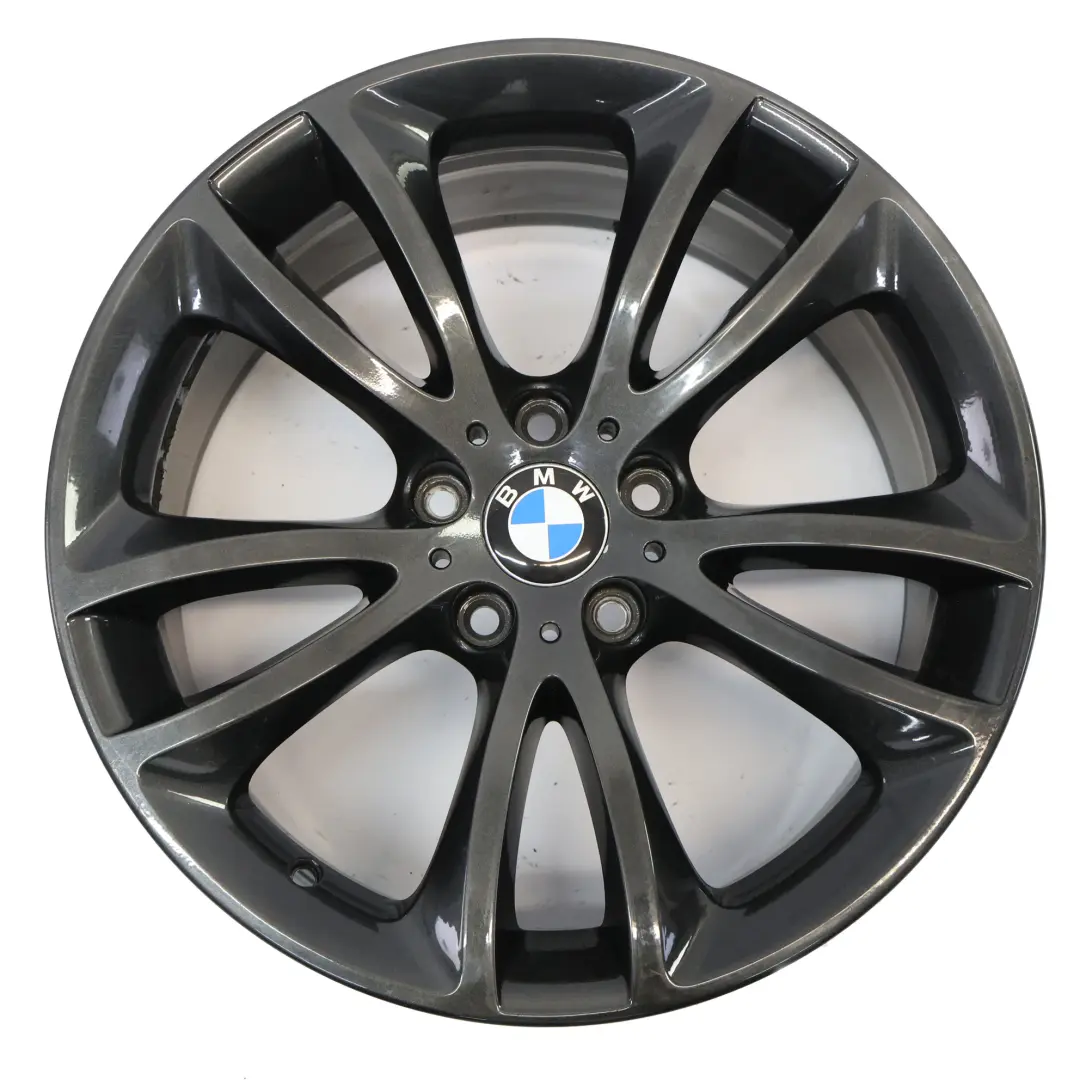 Felga Aluminiowa Tylna 19" 9J ET:33 V-Spoke 366 do BMW F10 F11 F12 o numerze 6794691 BMW F10 F11 F12 Felga Aluminiowa Tylna 19" 9J ET:33 V-Spoke 366 - SKU 6794691-1 - Numer Części 6794691
